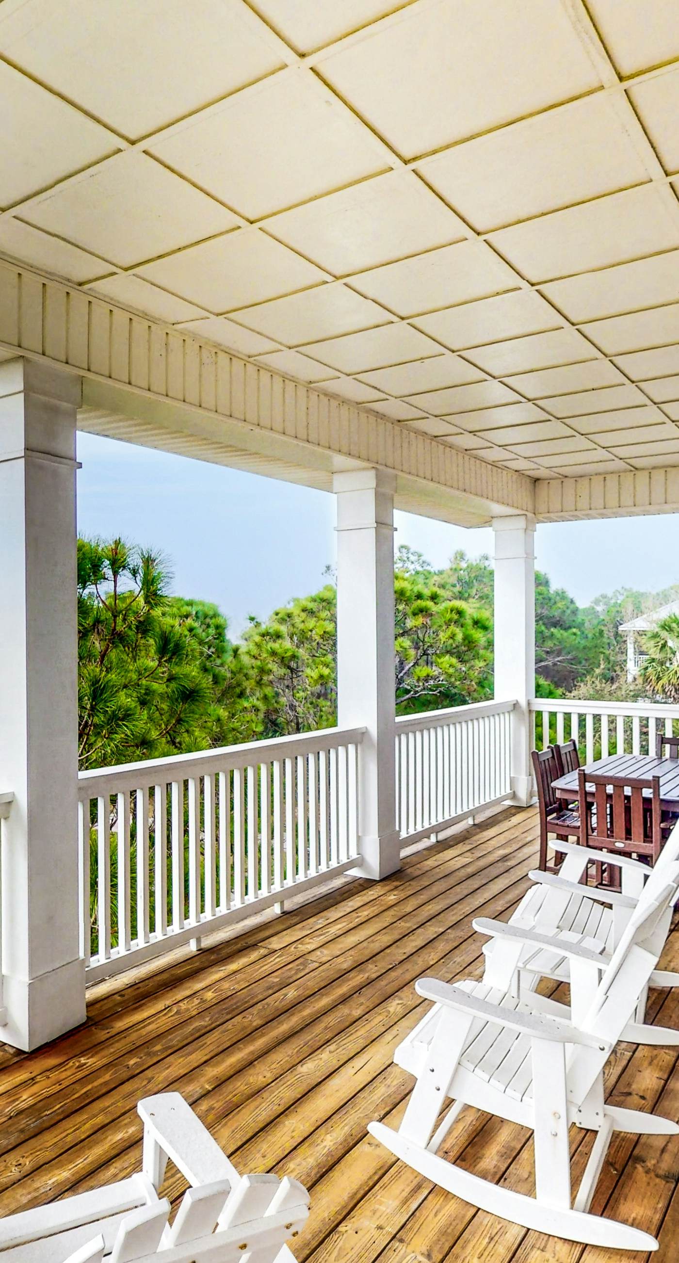 Spacious dog-friendly home w/pool, hot tub, access to tennis, pickle ball, pools