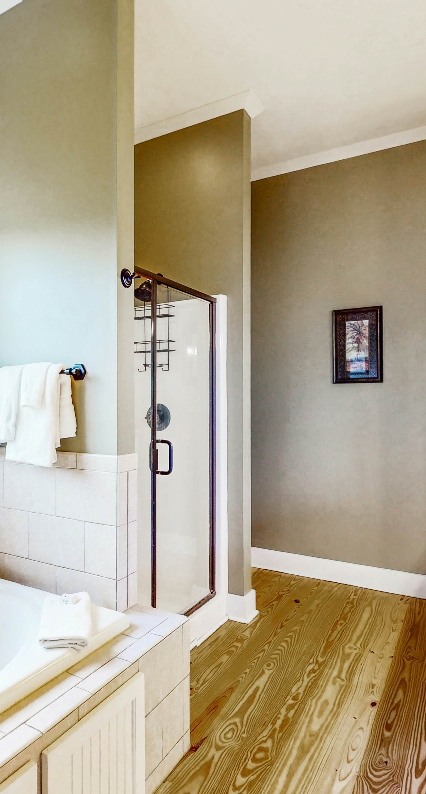 Spacious dog-friendly home w/pool, hot tub, access to tennis, pickle ball, pools