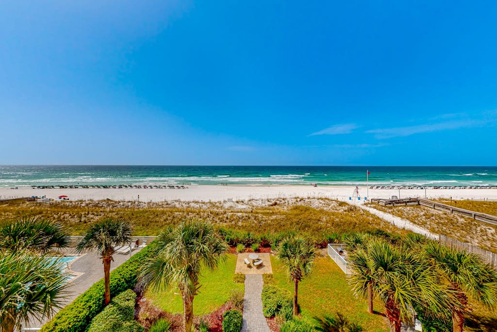 Waters Edge 405- Beachfront condo with balcony, Gulf views, pools & fitness room