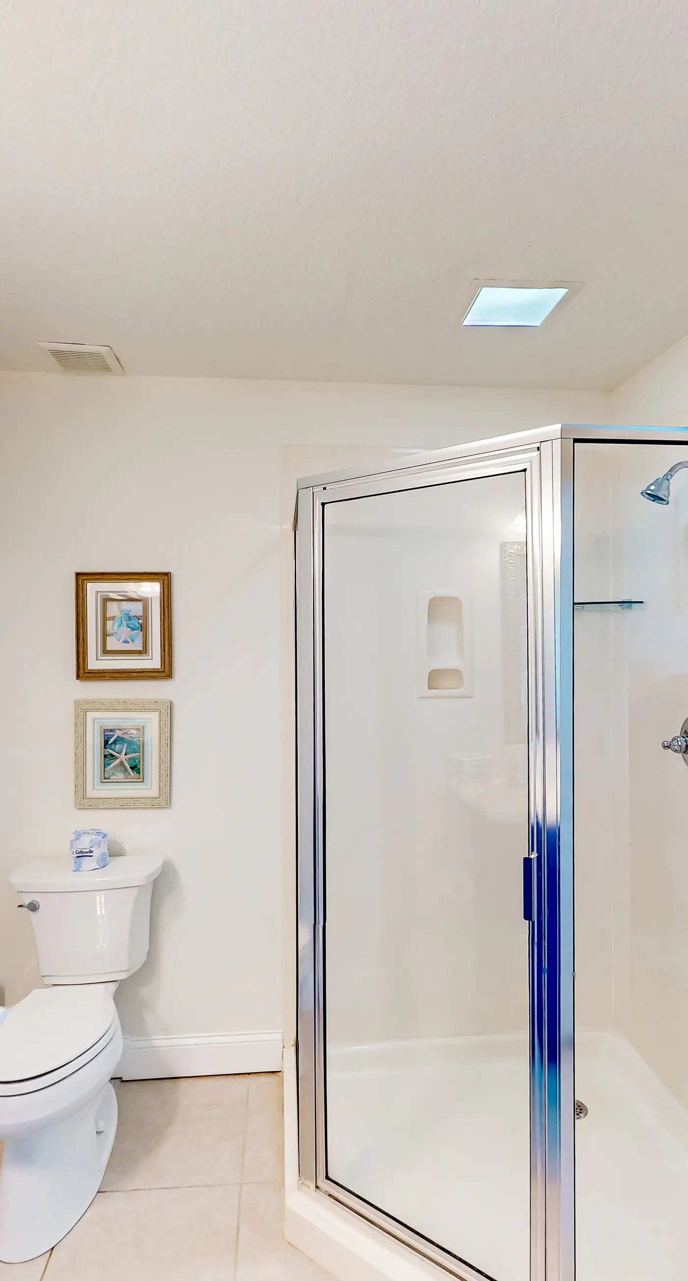 Sunny nautical condo with on-site hot tub, pool, & gym - internet, W/D, & AC