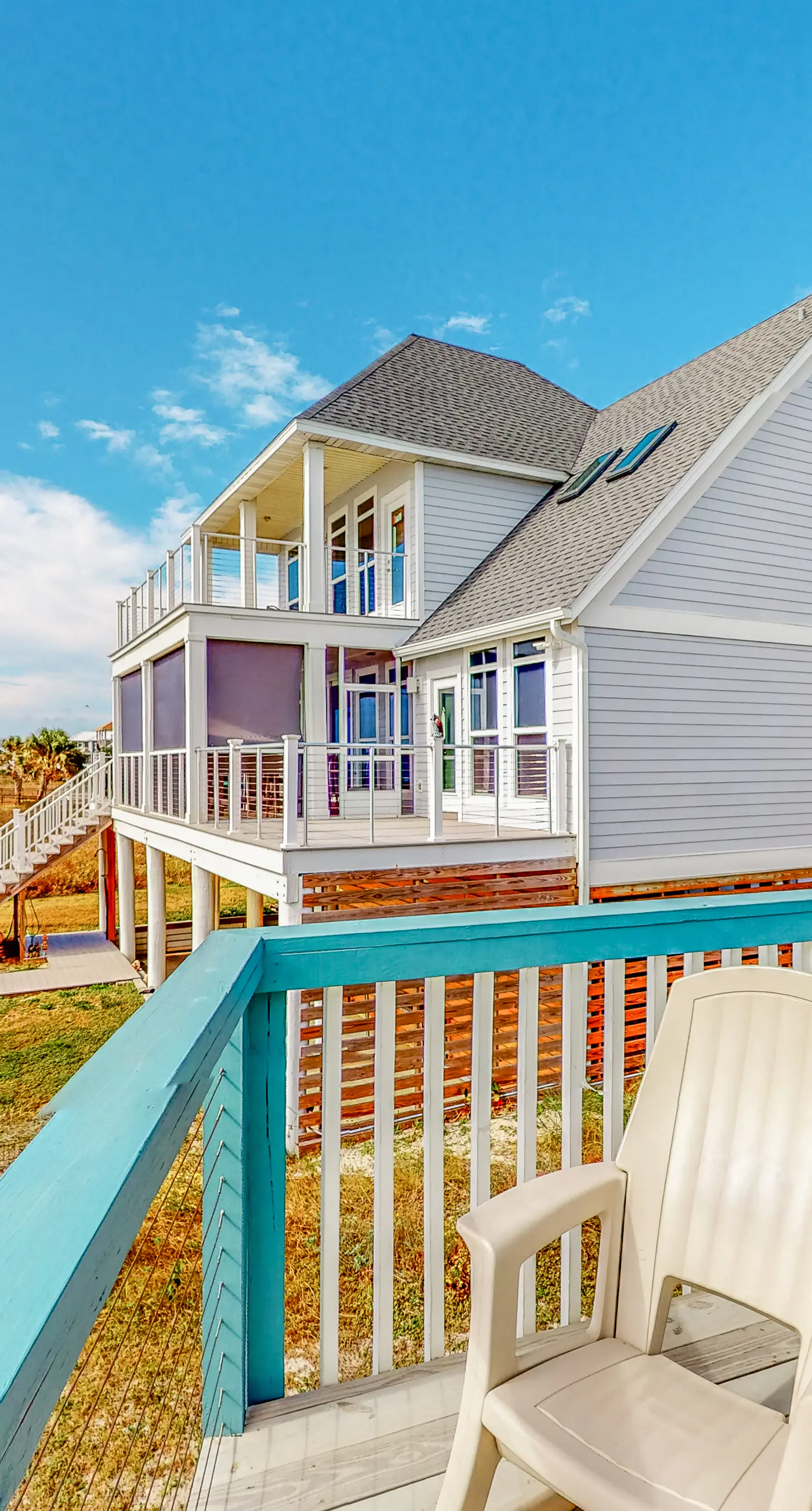 Gulf-front home with WiFi, private beach boardwalk & views - dog-friendly