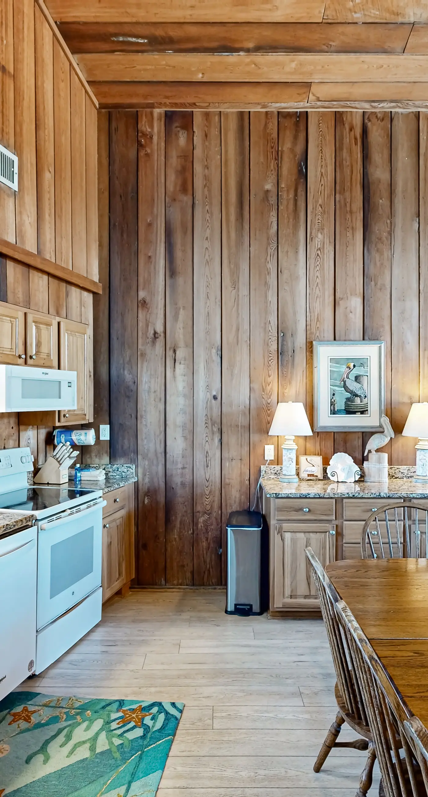 Dog-friendly gulf front home with panoramic gulf views from the sundeck