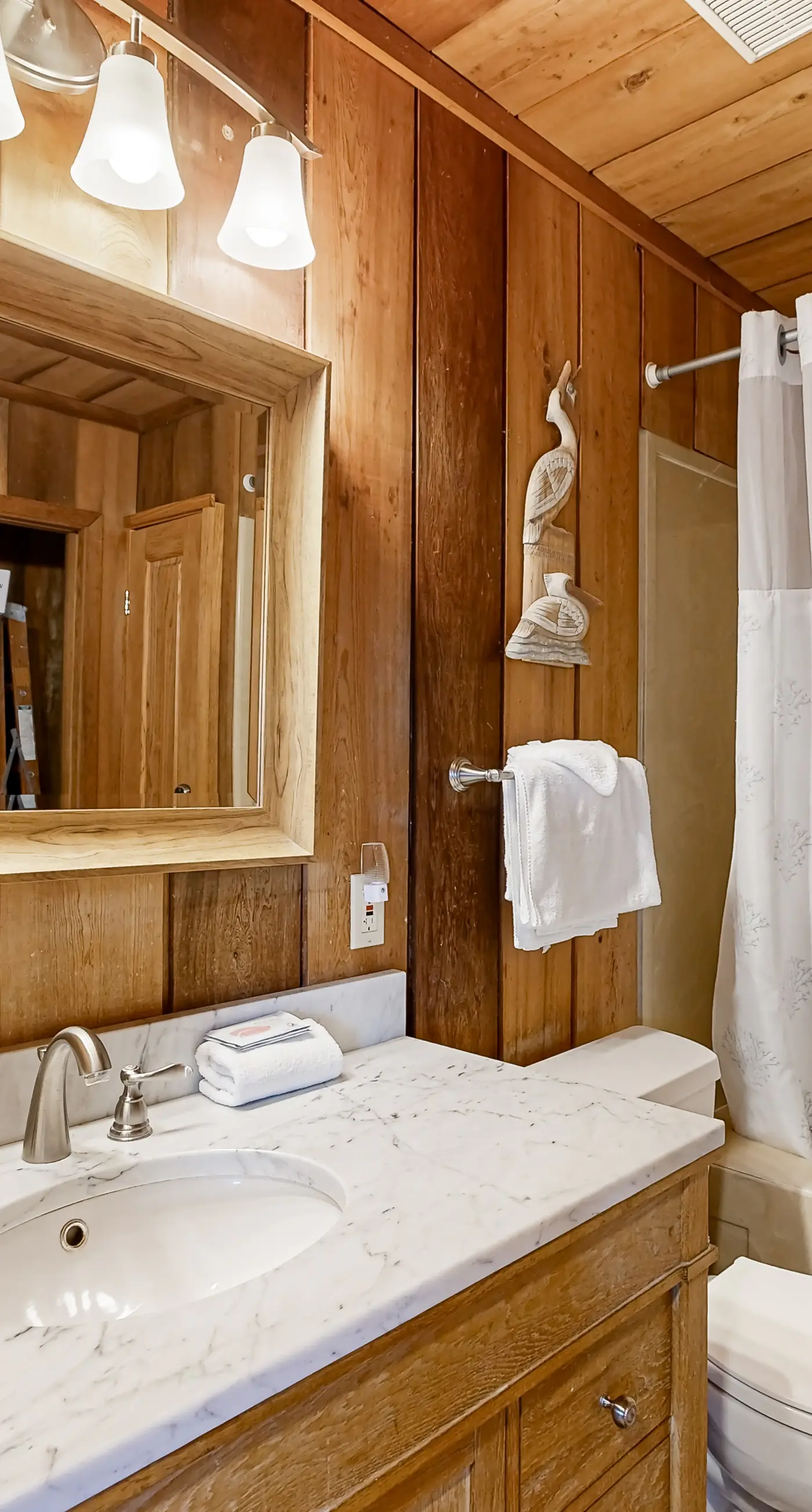 Dog-friendly gulf front home with panoramic gulf views from the sundeck