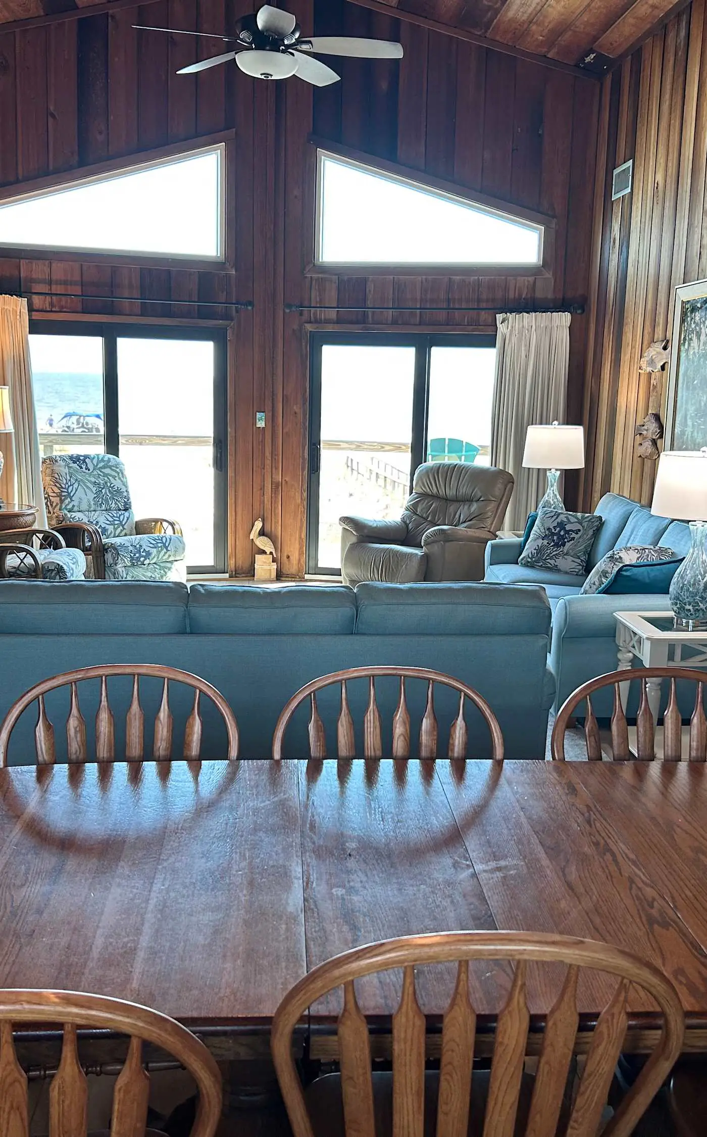 Dog-friendly gulf front home with panoramic gulf views from the sundeck