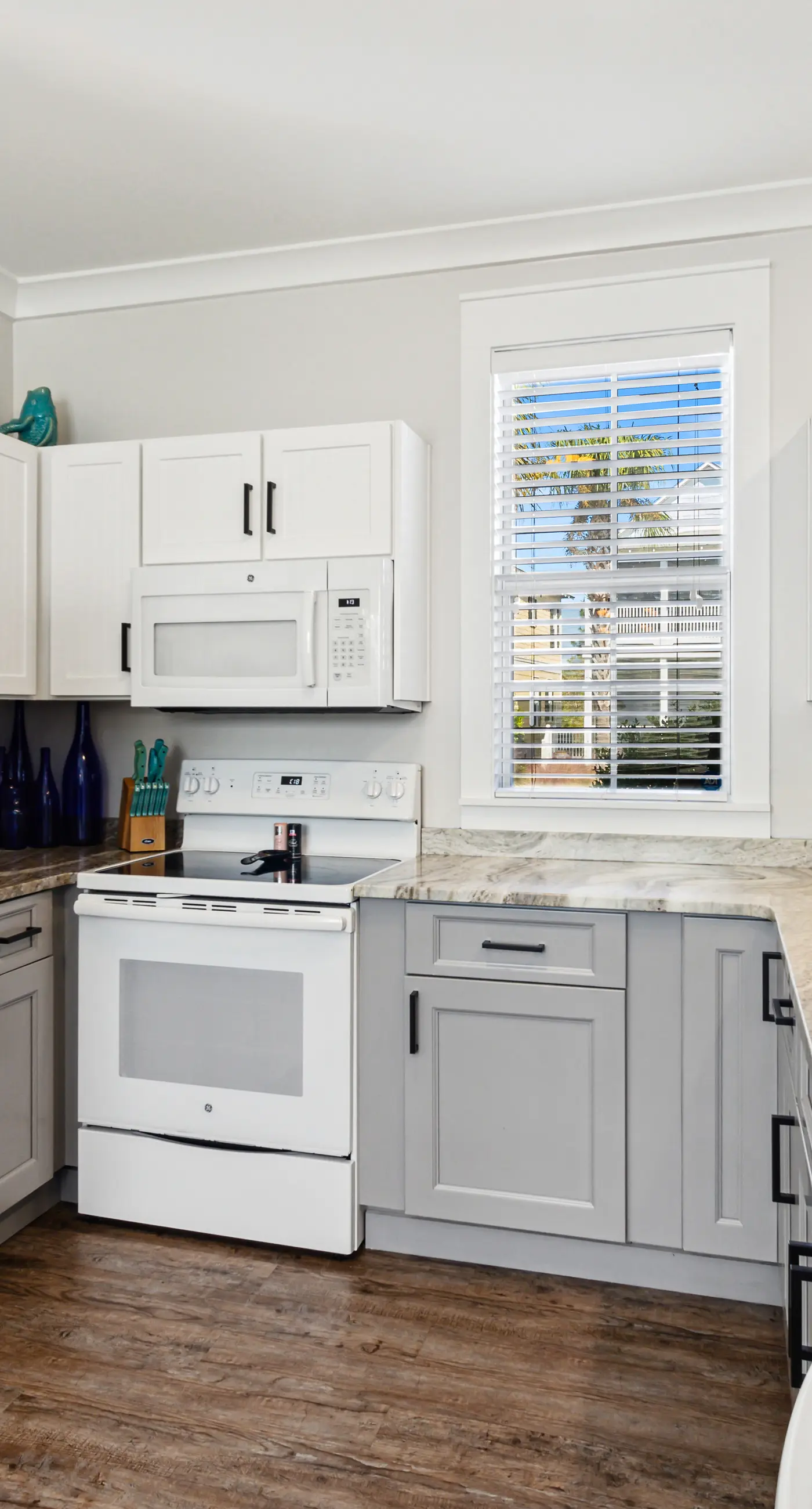 Barefoot Cottages #B8 Jasmine by the Bay