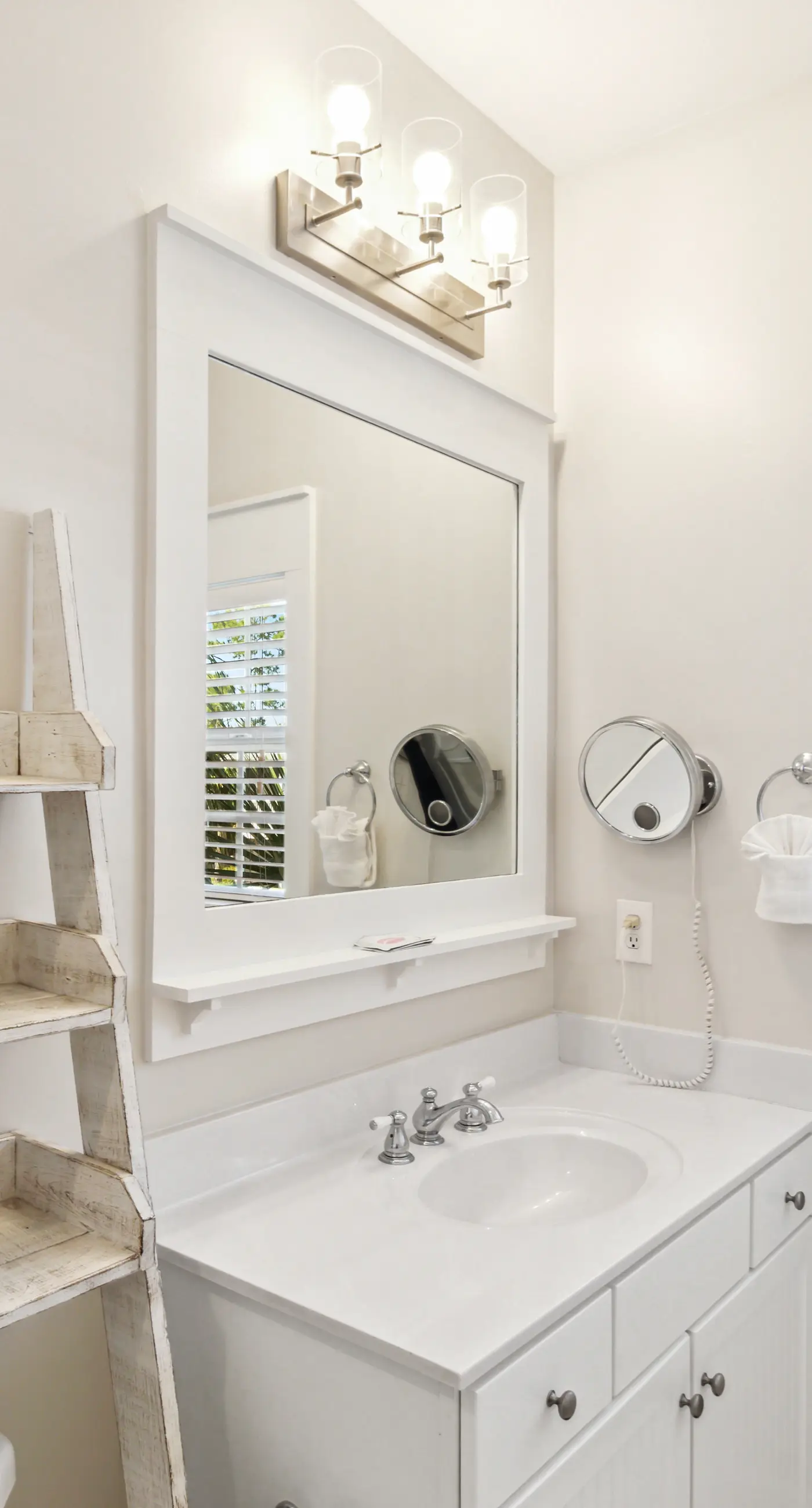 Barefoot Cottages #B8 Jasmine by the Bay