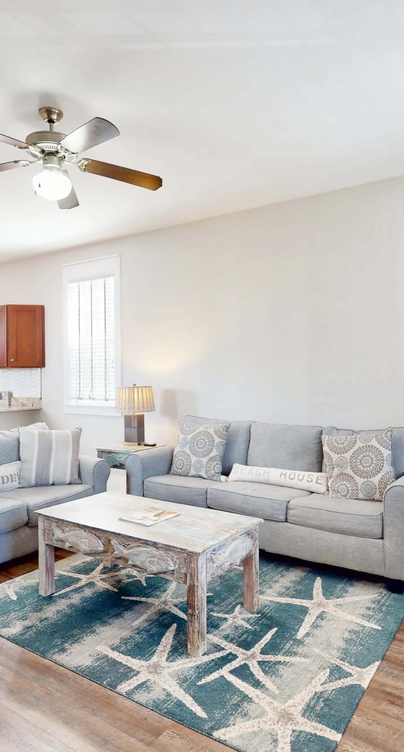 2-story beach cottage with pools, hot tub, gym, patio, & AC - dog-friendly