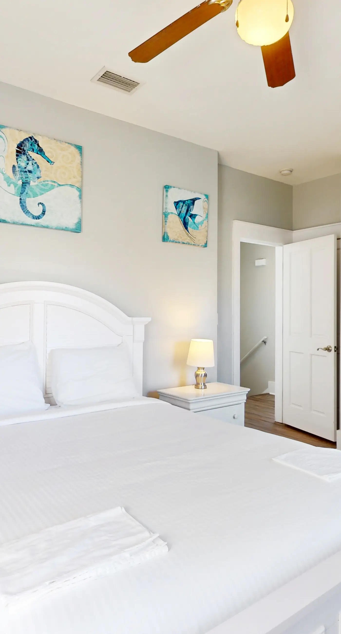 2-story beach cottage with pools, hot tub, gym, patio, & AC - dog-friendly