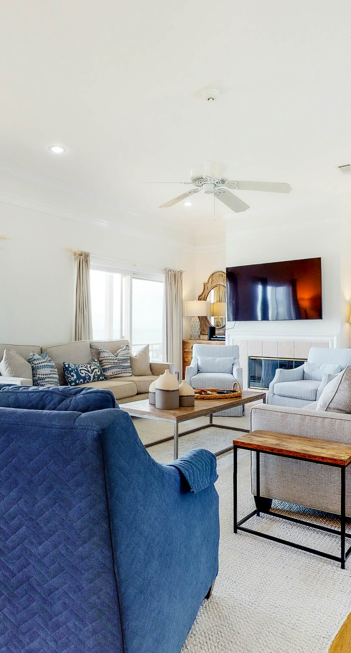 Beachfront home with elevator, beach gear, on-site neiborhood pool, tennis & fitness room