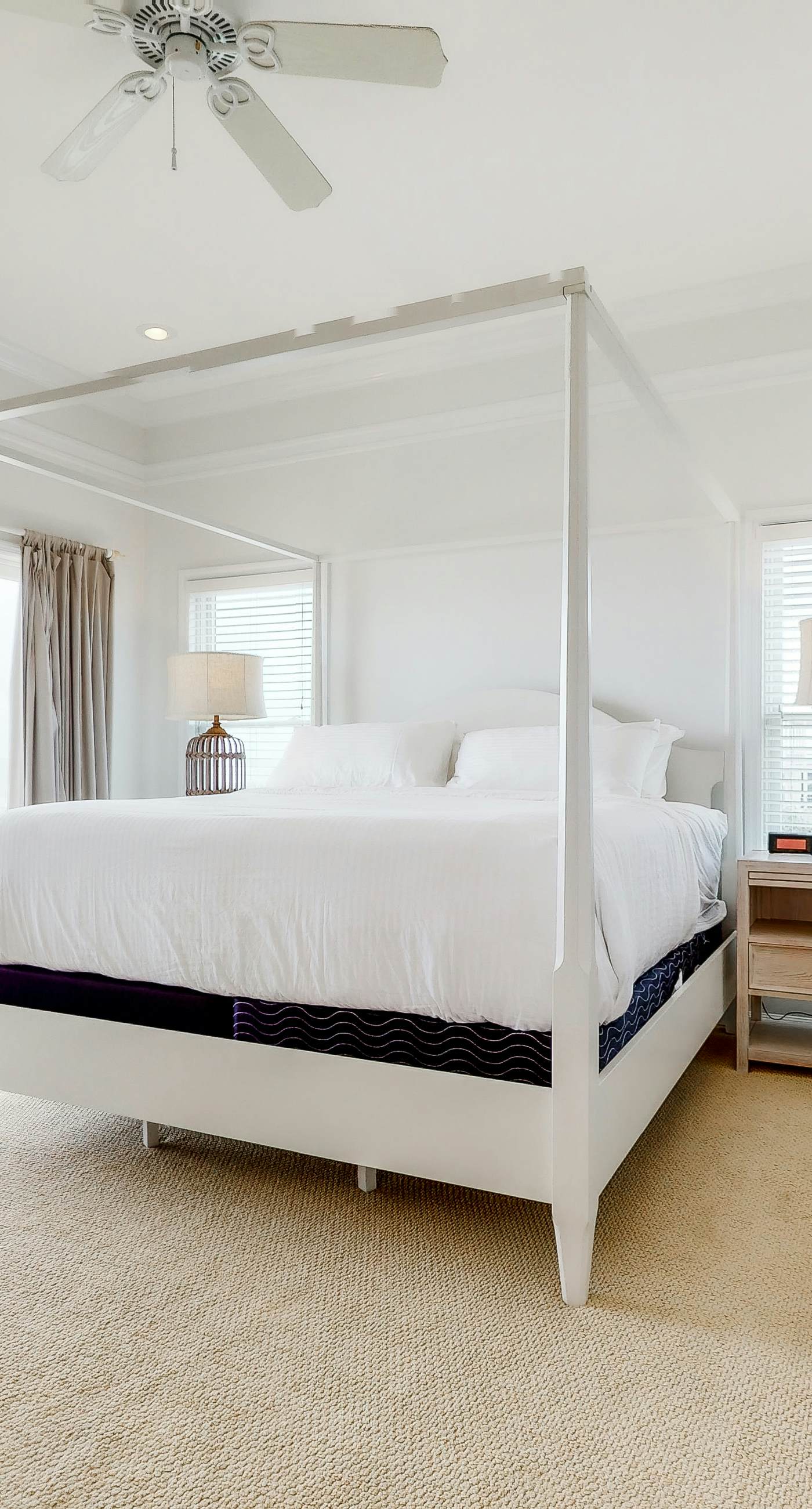 Beachfront home with elevator, beach gear, on-site neiborhood pool, tennis & fitness room