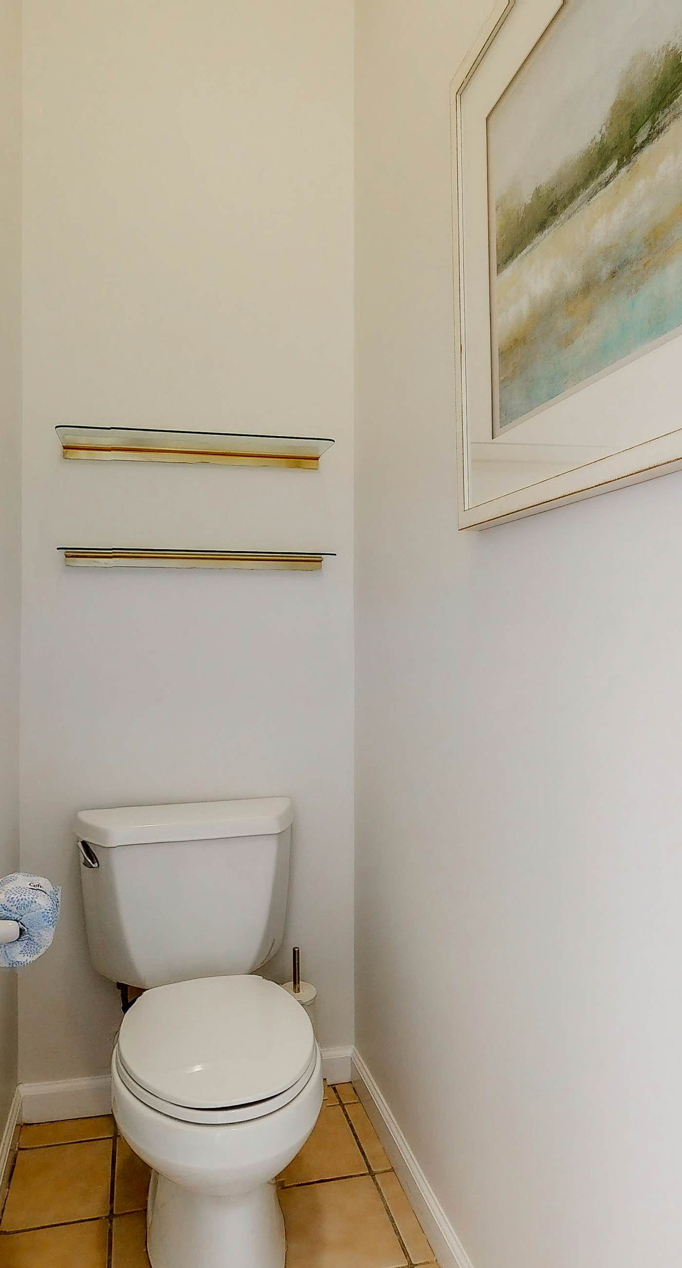 Beachfront home with elevator, beach gear, on-site neiborhood pool, tennis & fitness room