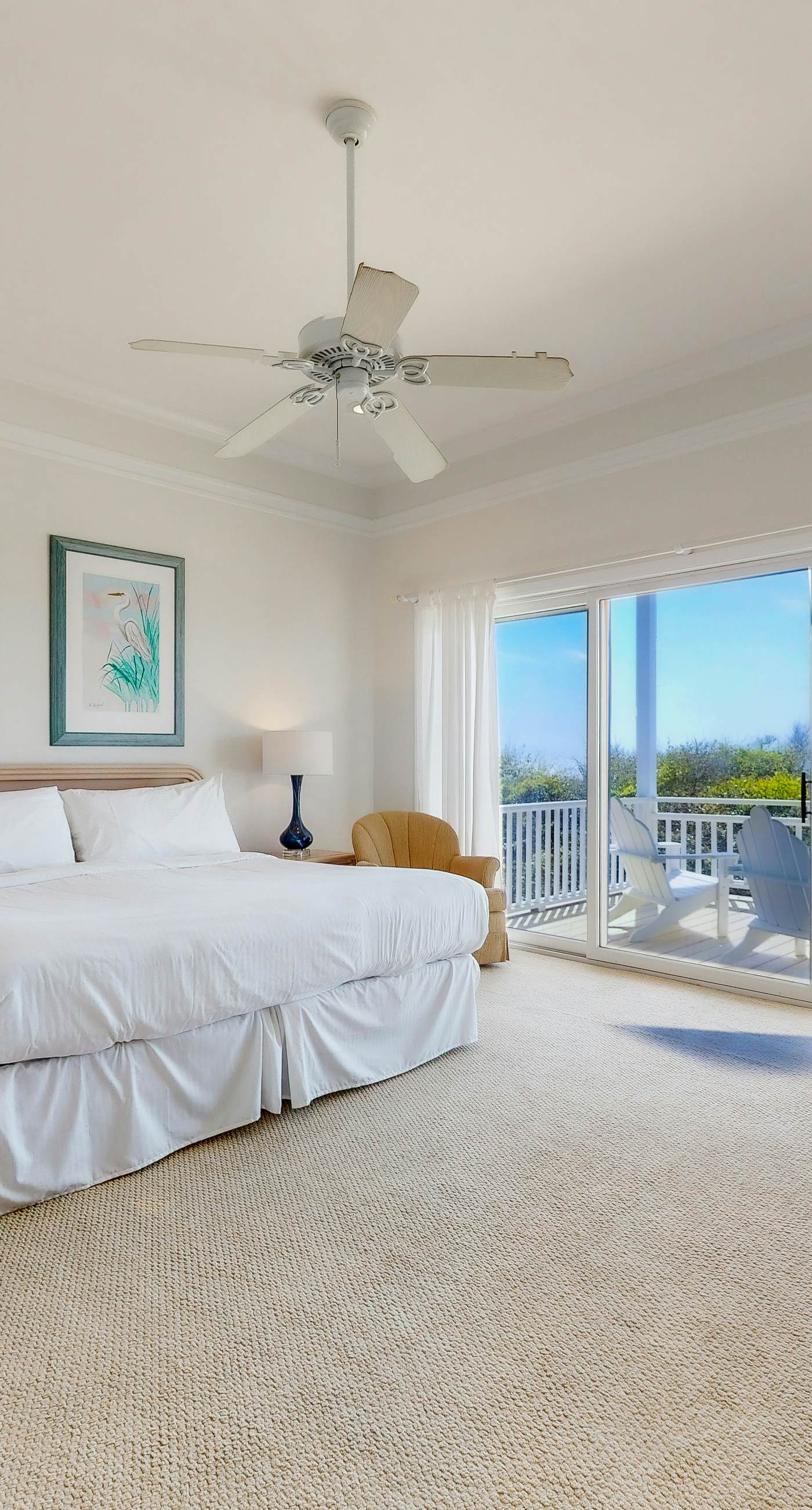 Beachfront home with elevator, beach gear, on-site neiborhood pool, tennis & fitness room