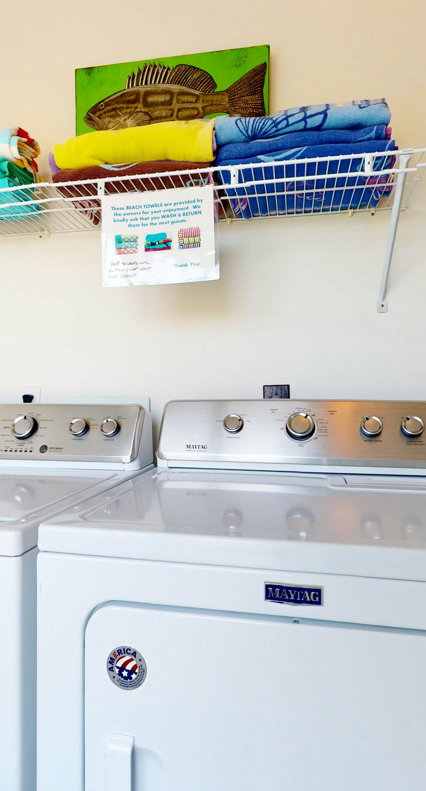 Beachfront home with elevator, beach gear, on-site neiborhood pool, tennis & fitness room