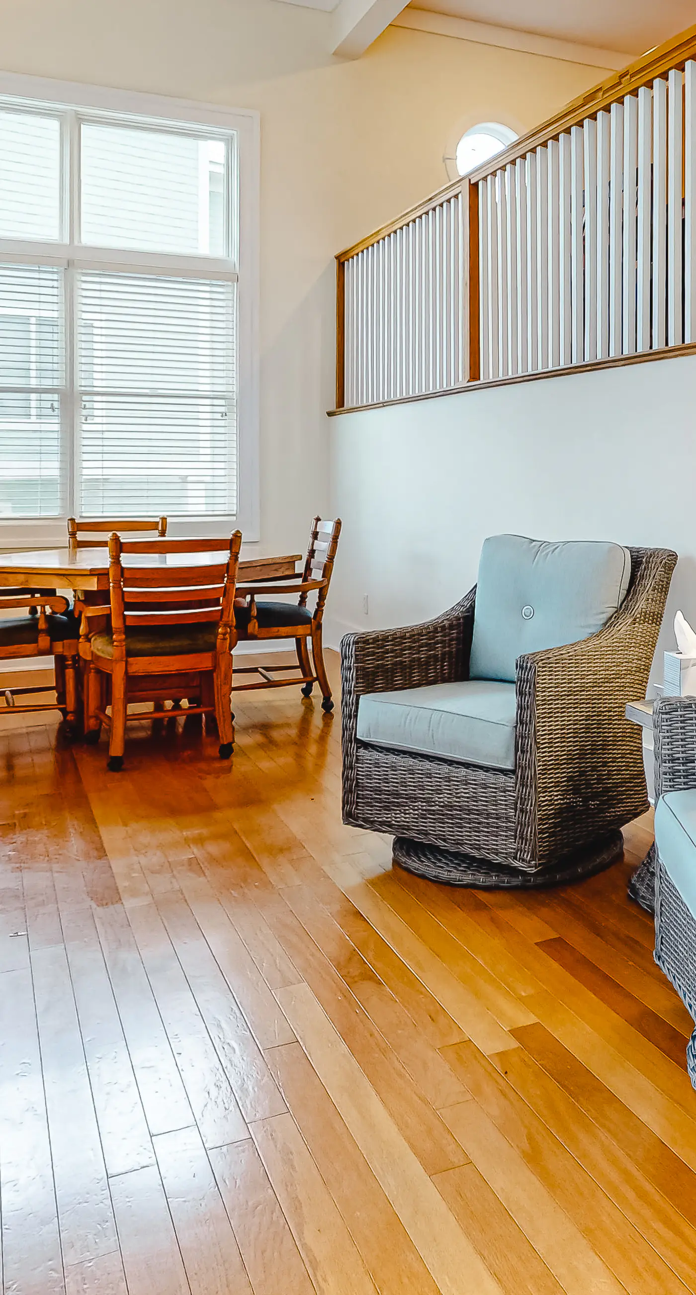 Spacious dog-friendly home with elevator, screened decks, on-site pool, & gym