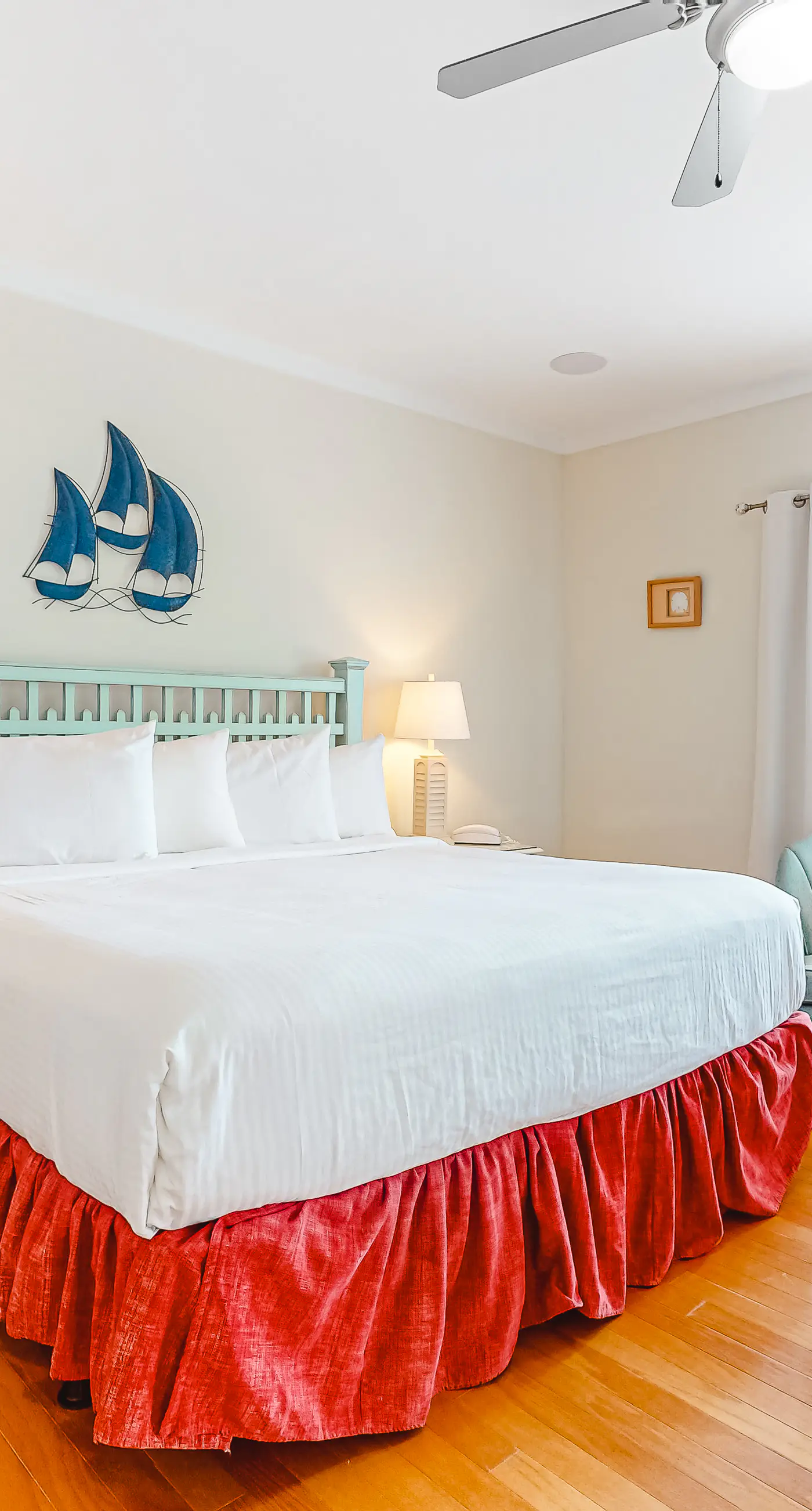 Spacious dog-friendly home with elevator, screened decks, on-site pool, & gym