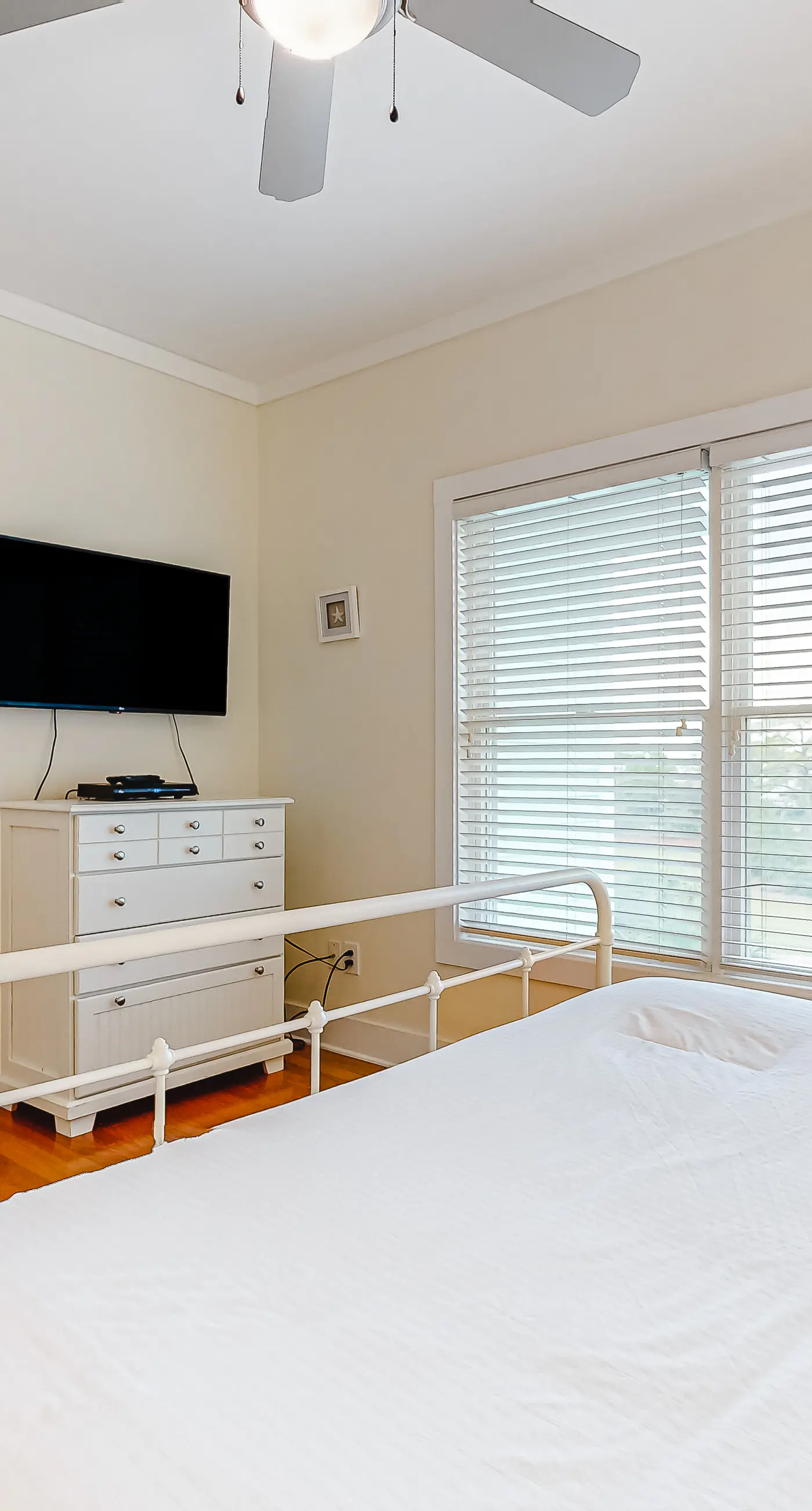 Spacious dog-friendly home with elevator, screened decks, on-site pool, & gym