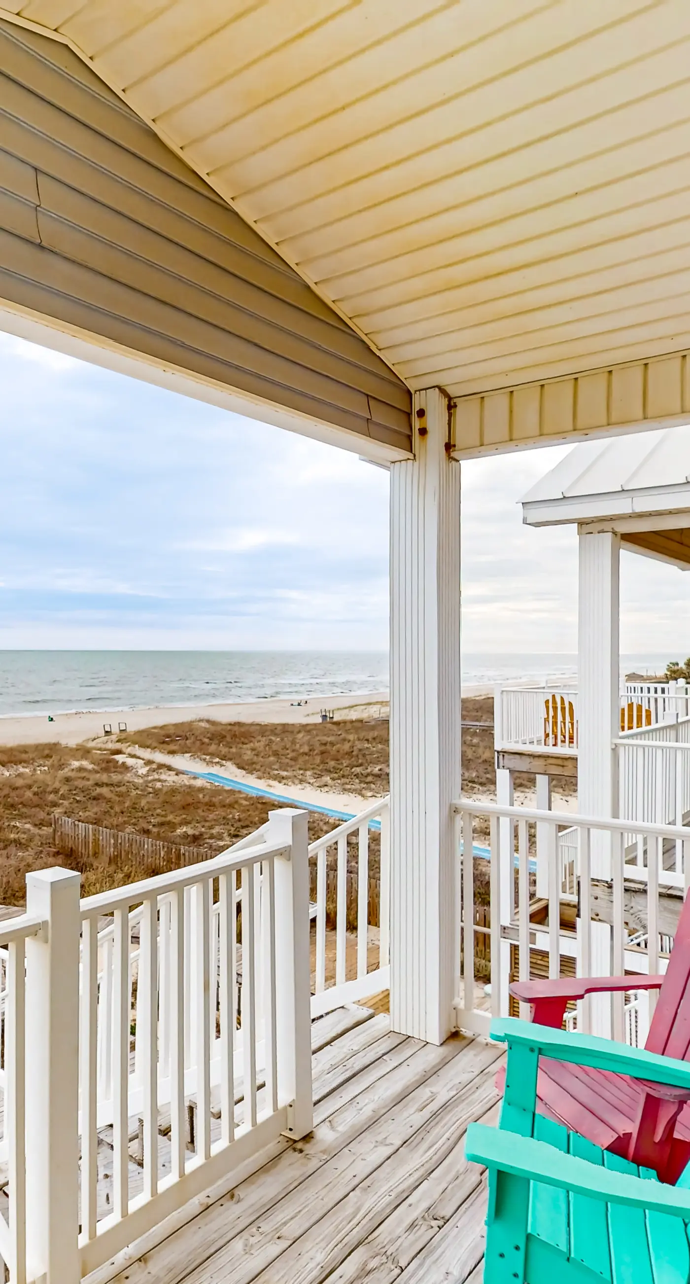 Newly renovated gulf front home - Dog friendly, multiple decks, boardwalk 2 beach