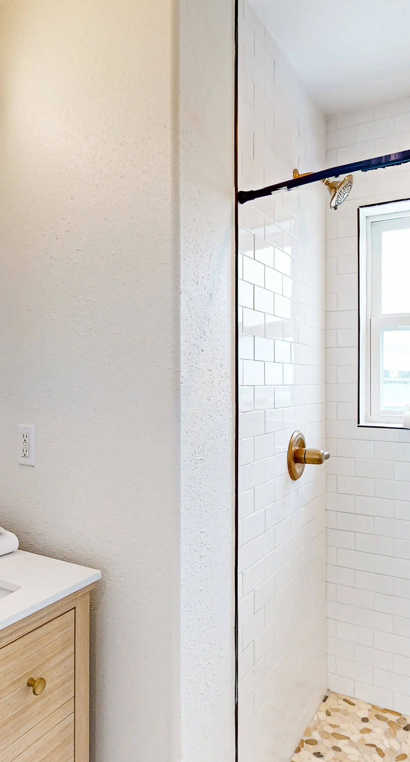 Newly renovated gulf front home - Dog friendly, multiple decks, boardwalk 2 beach