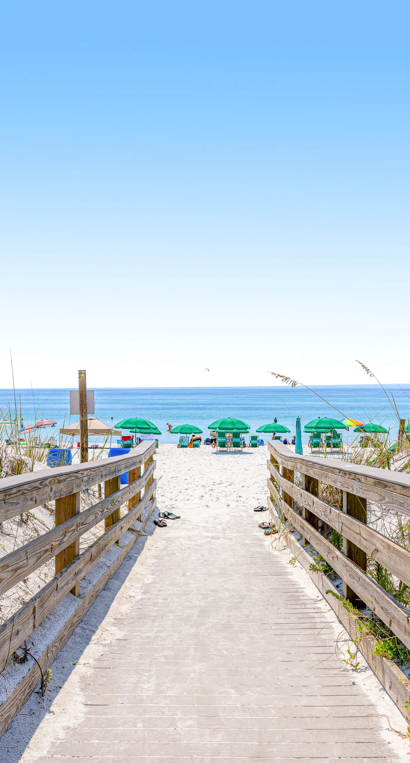 Gulf Dunes 513 - Vibrant Waterfront Condo, Short Drive to Plenty of Tasty Dining Spots