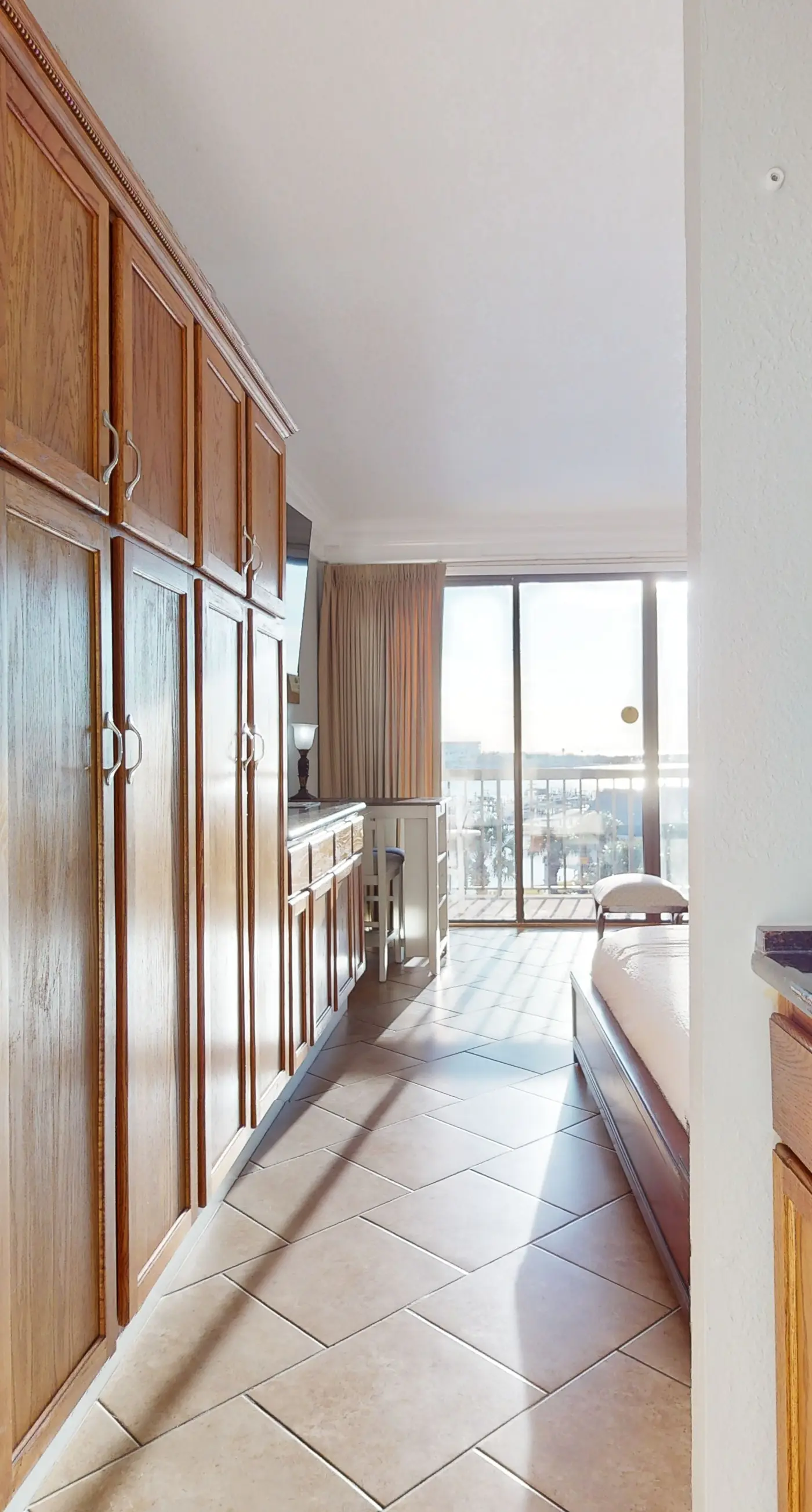 Cozy studio condo with water views, pools & amazing location
