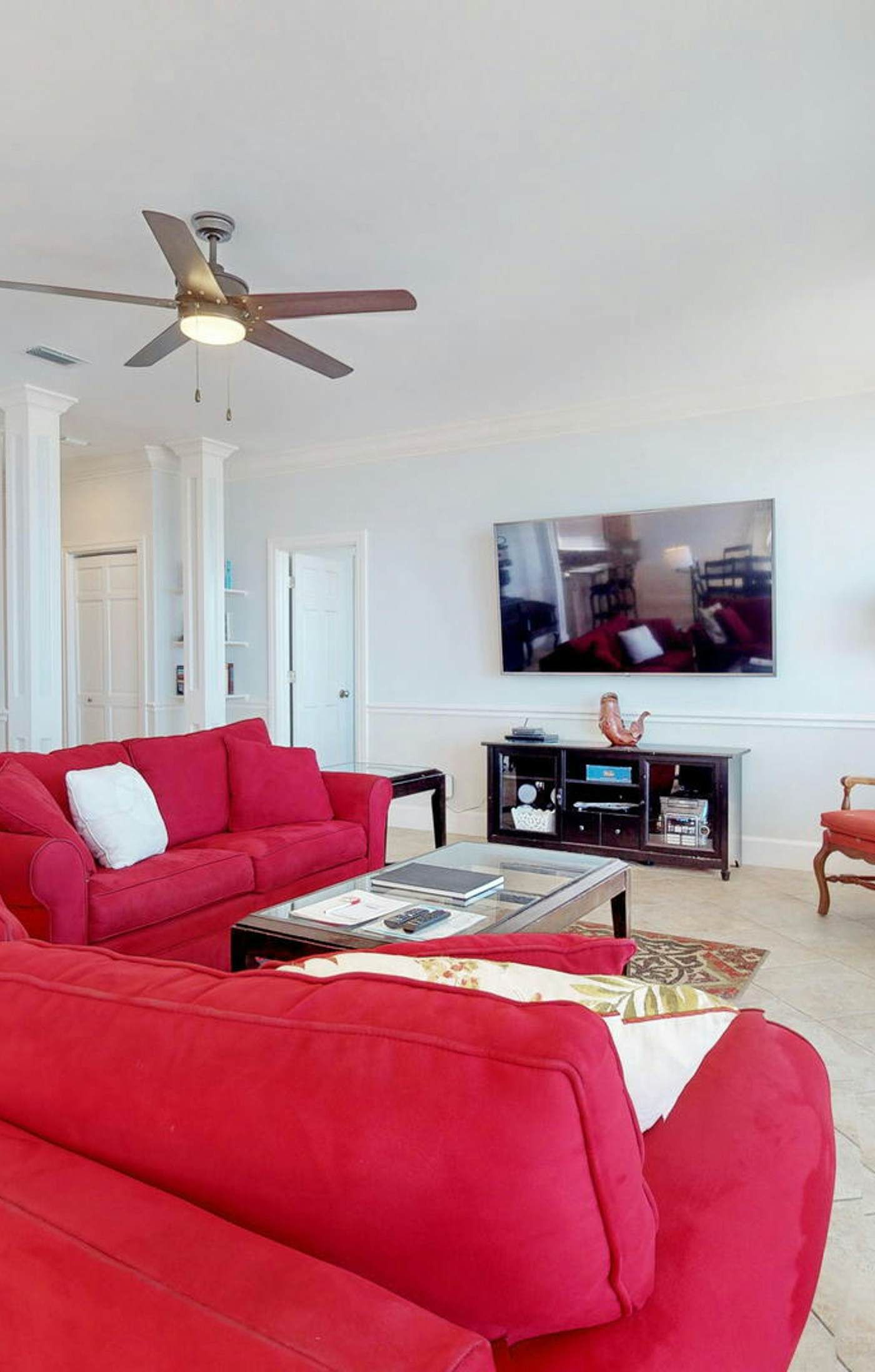 Upscale beachfront home with private hot tub, grill, on-site pools, gym, dogs OK