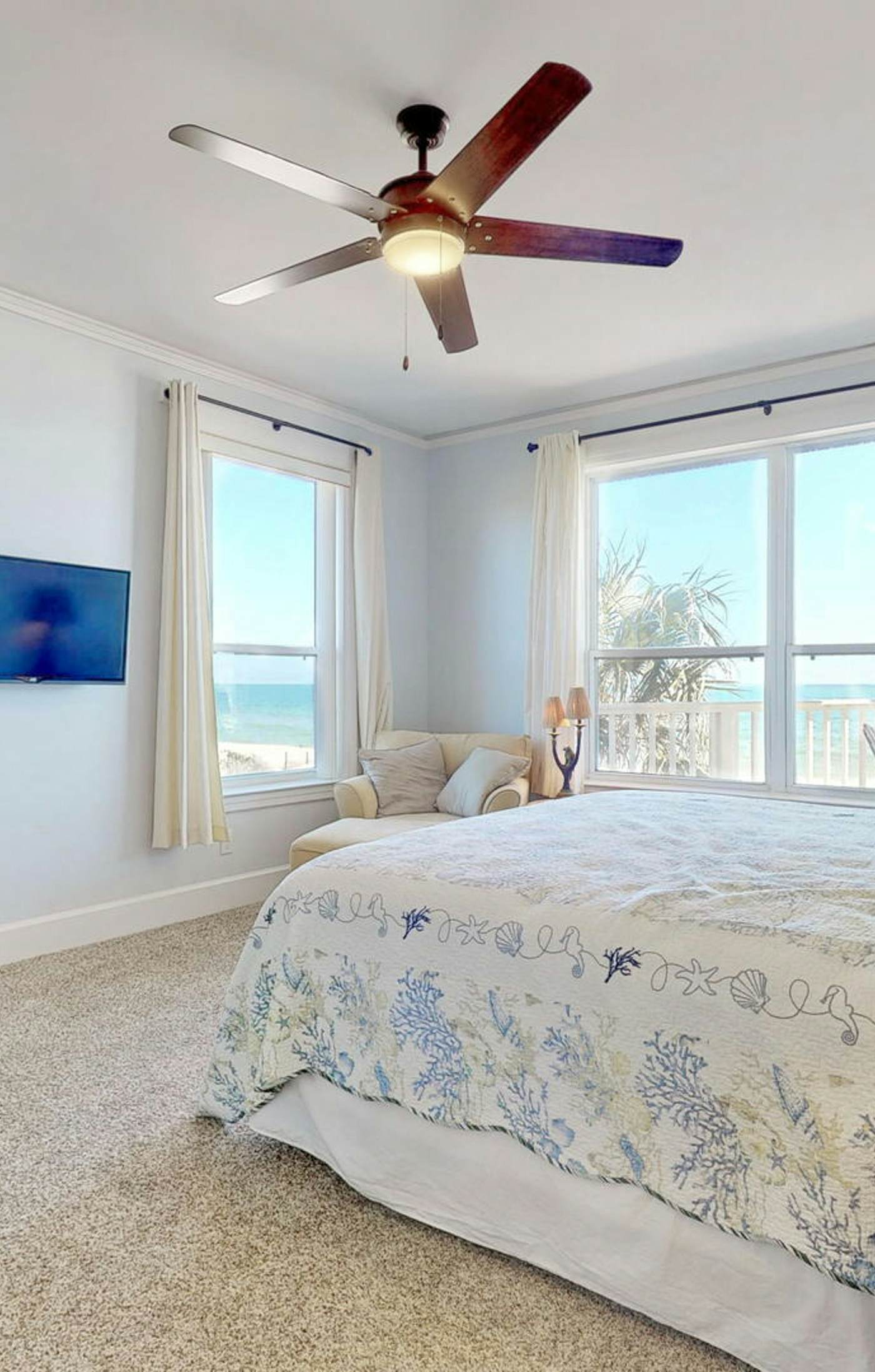 Upscale beachfront home with private hot tub, grill, on-site pools, gym, dogs OK