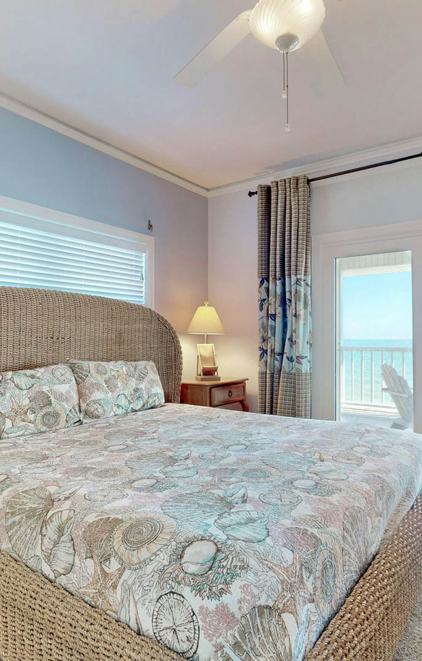 Upscale beachfront home with private hot tub, grill, on-site pools, gym, dogs OK