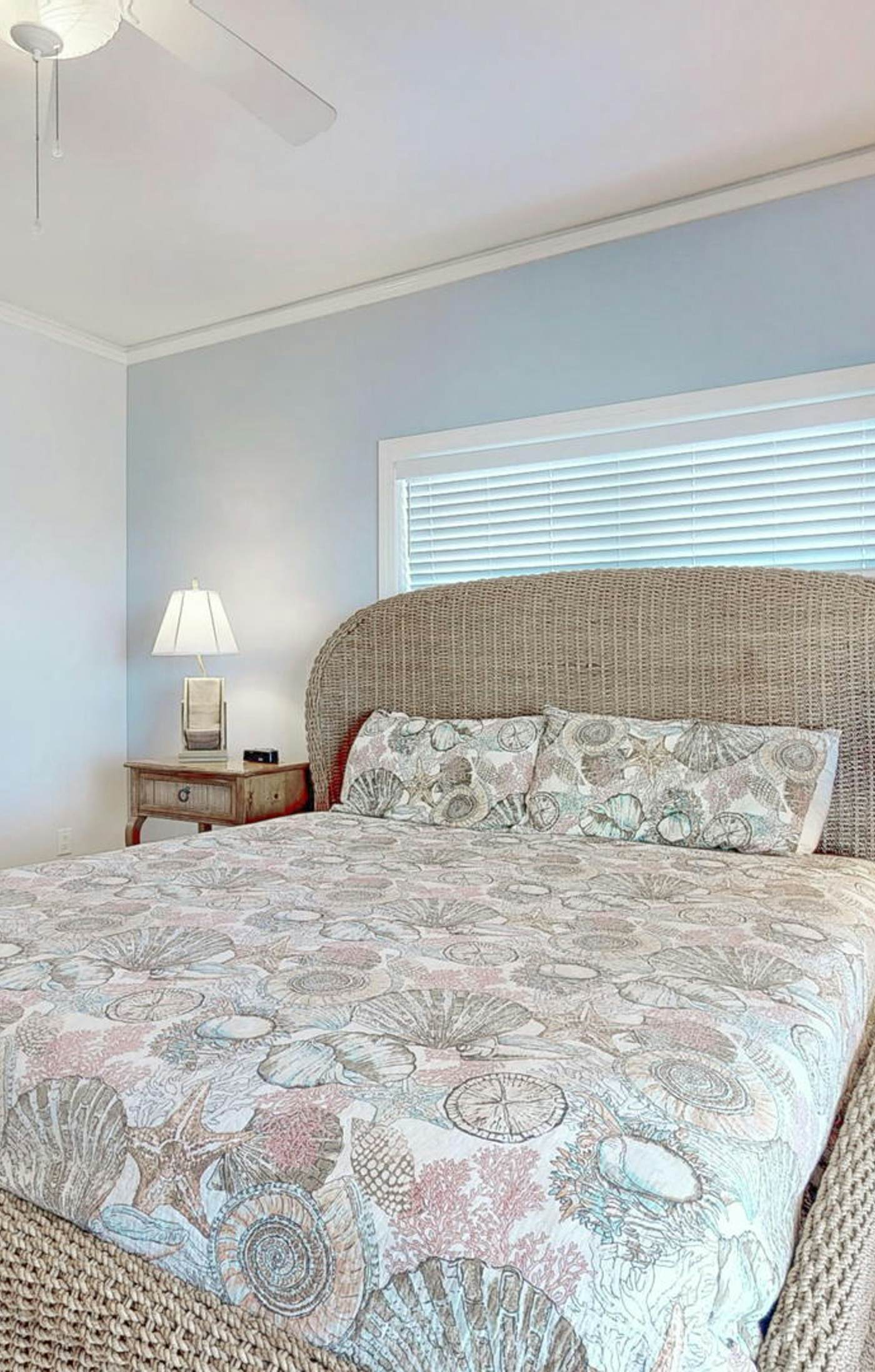 Upscale beachfront home with private hot tub, grill, on-site pools, gym, dogs OK