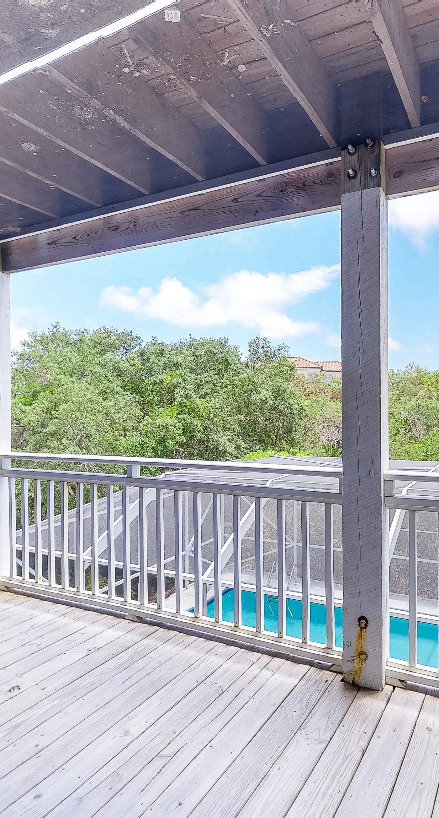 Dog-friendly home near the beach with private pool & gym