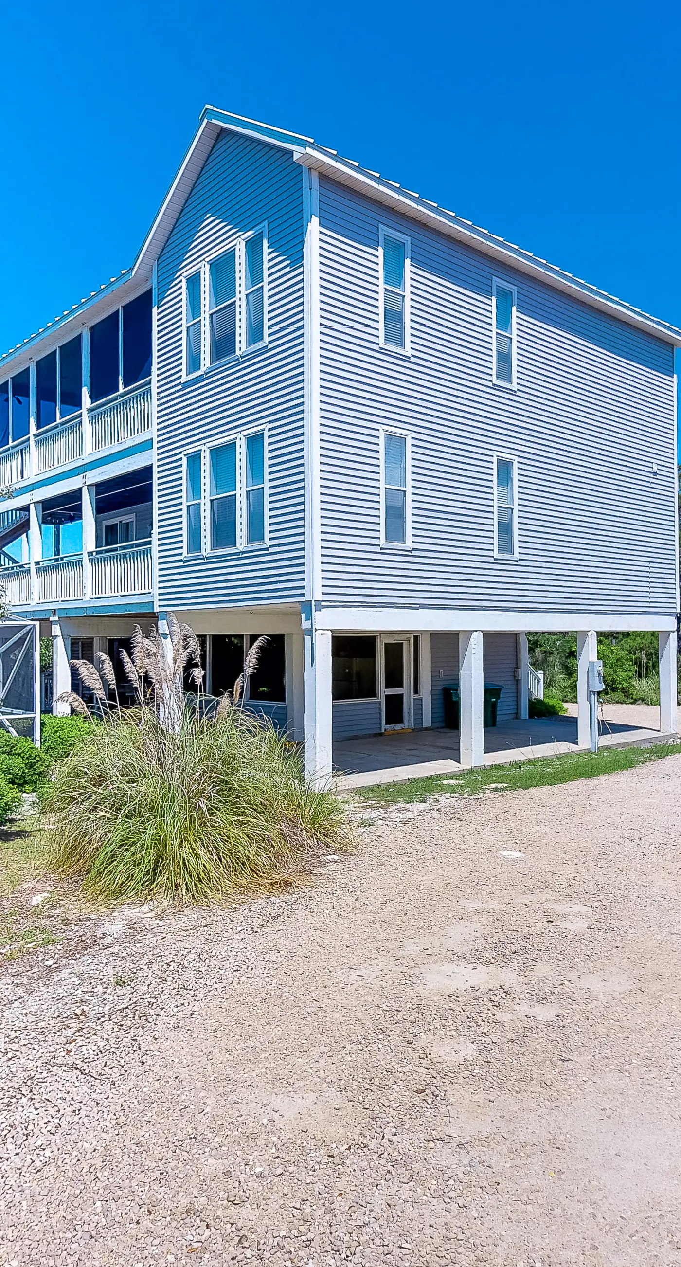 Dog-friendly home near the beach with private pool & gym