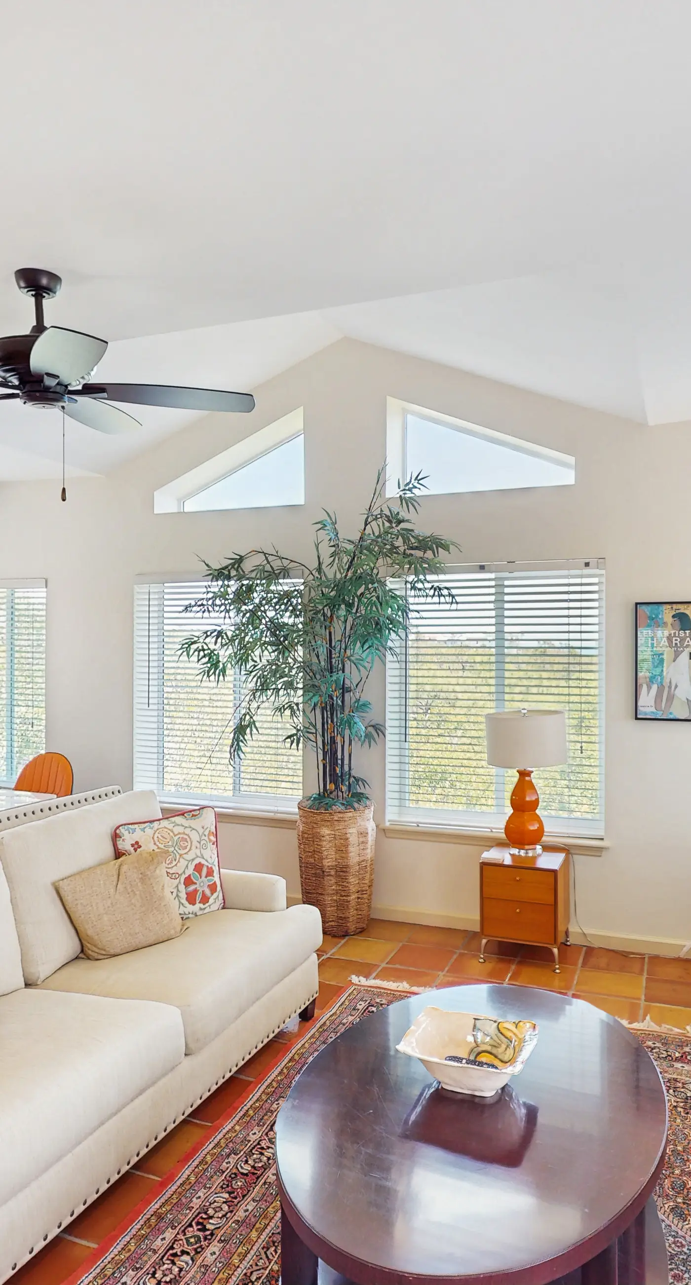 Gorgeous coastal home with plenty of space, shared pool and easy beach access