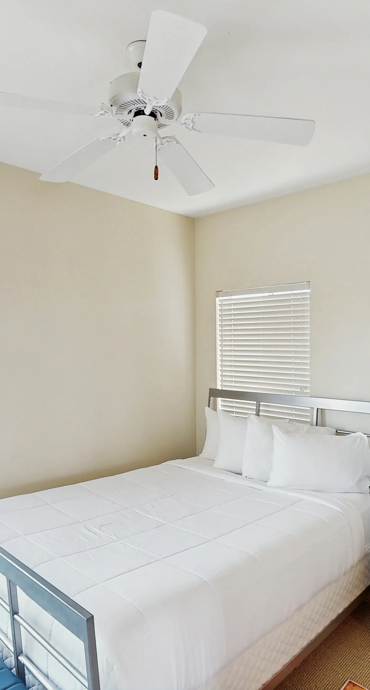 Gorgeous coastal home with plenty of space, shared pool and easy beach access