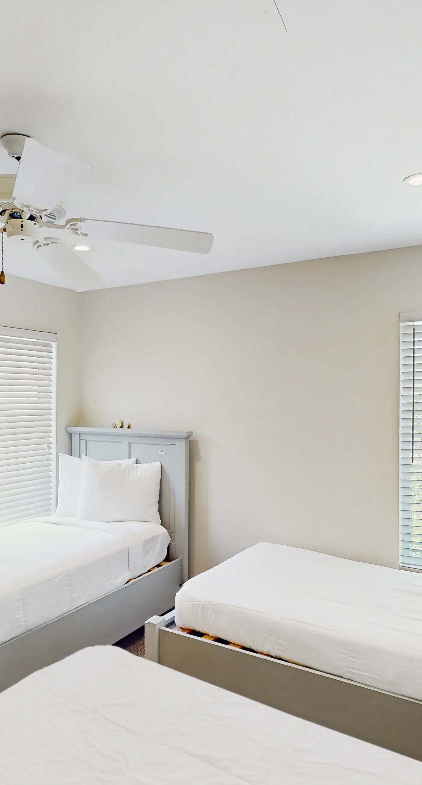 Gorgeous coastal home with plenty of space, shared pool and easy beach access