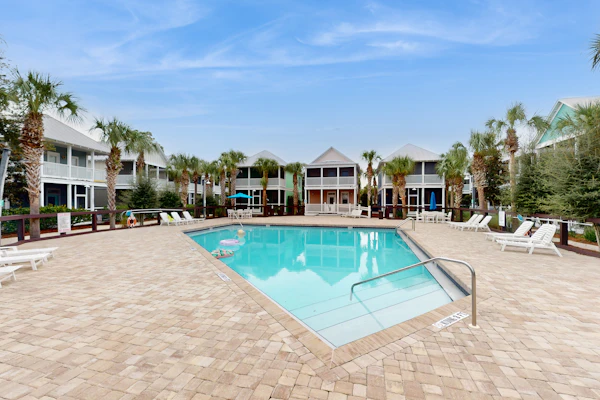 Family-Friendly Home with Shared Hot Tub - Beach Access 1 Mile Away