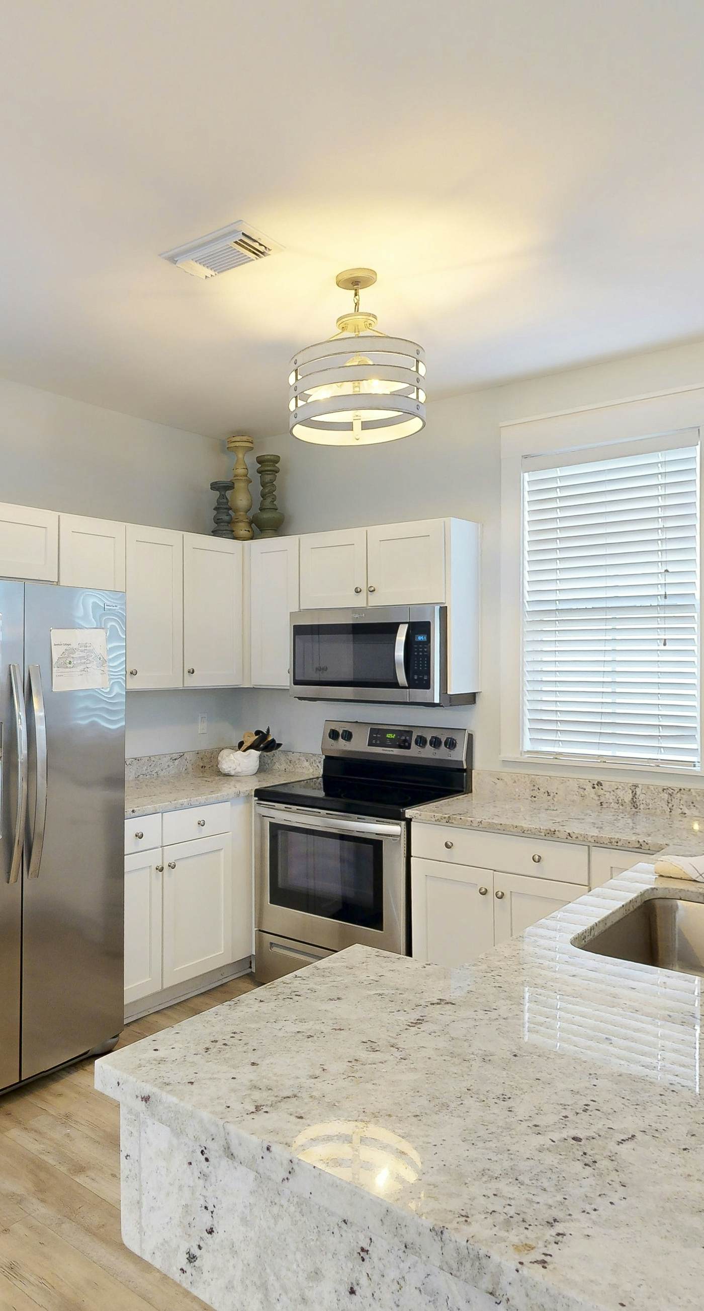 Family-Friendly Home with Shared Hot Tub - Beach Access 1 Mile Away