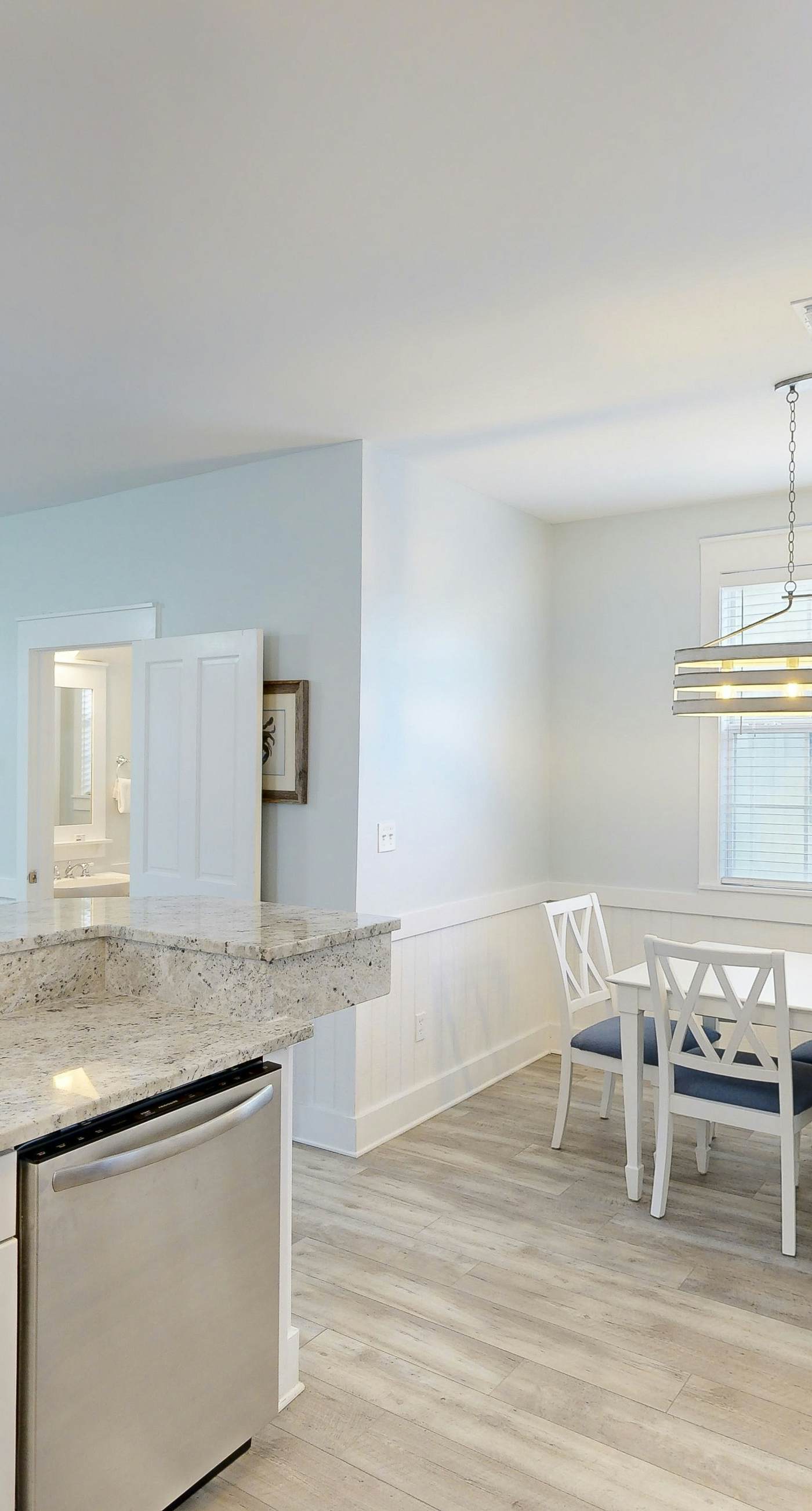 Family-Friendly Home with Shared Hot Tub - Beach Access 1 Mile Away