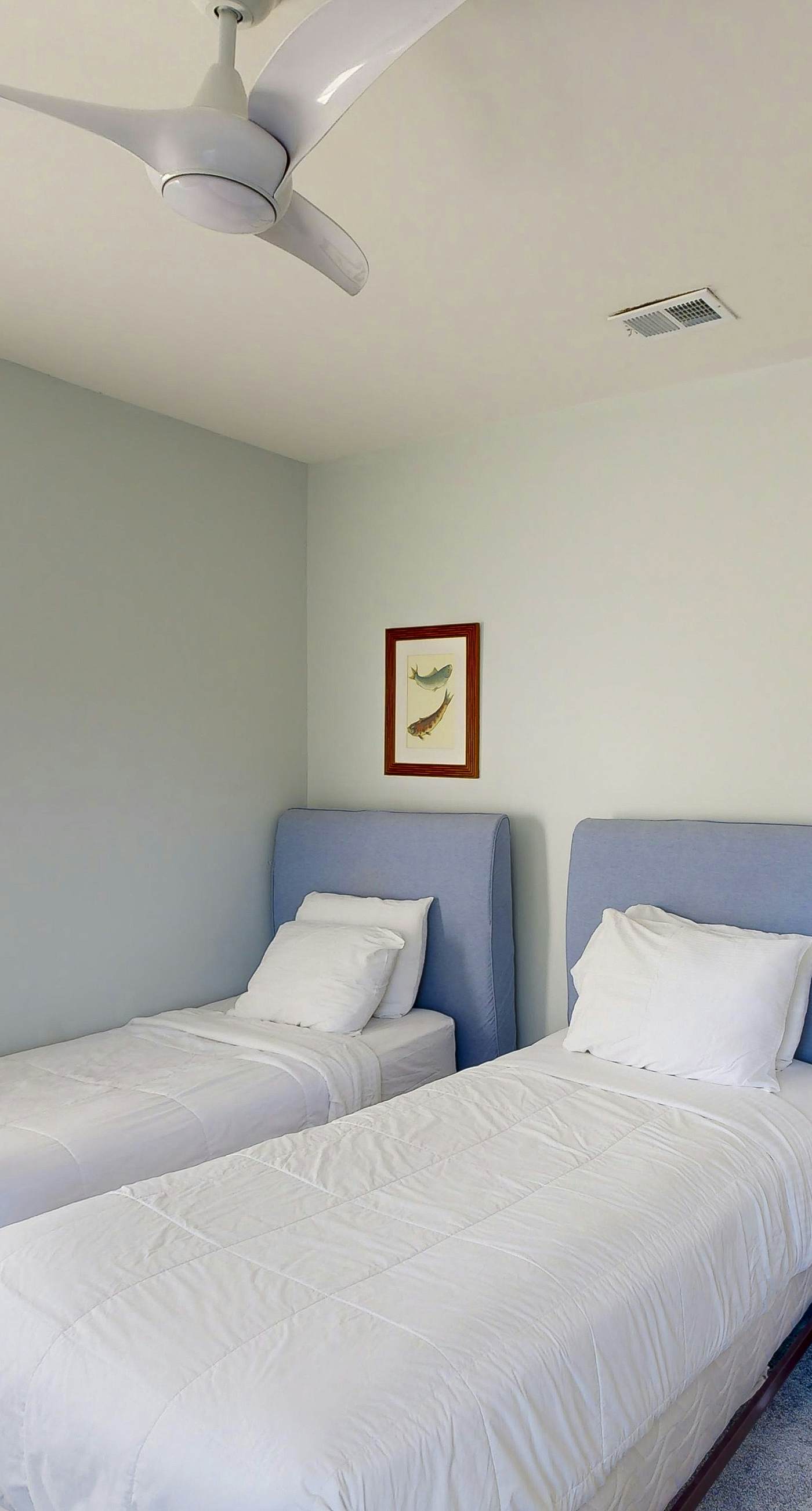 Family-Friendly Home with Shared Hot Tub - Beach Access 1 Mile Away