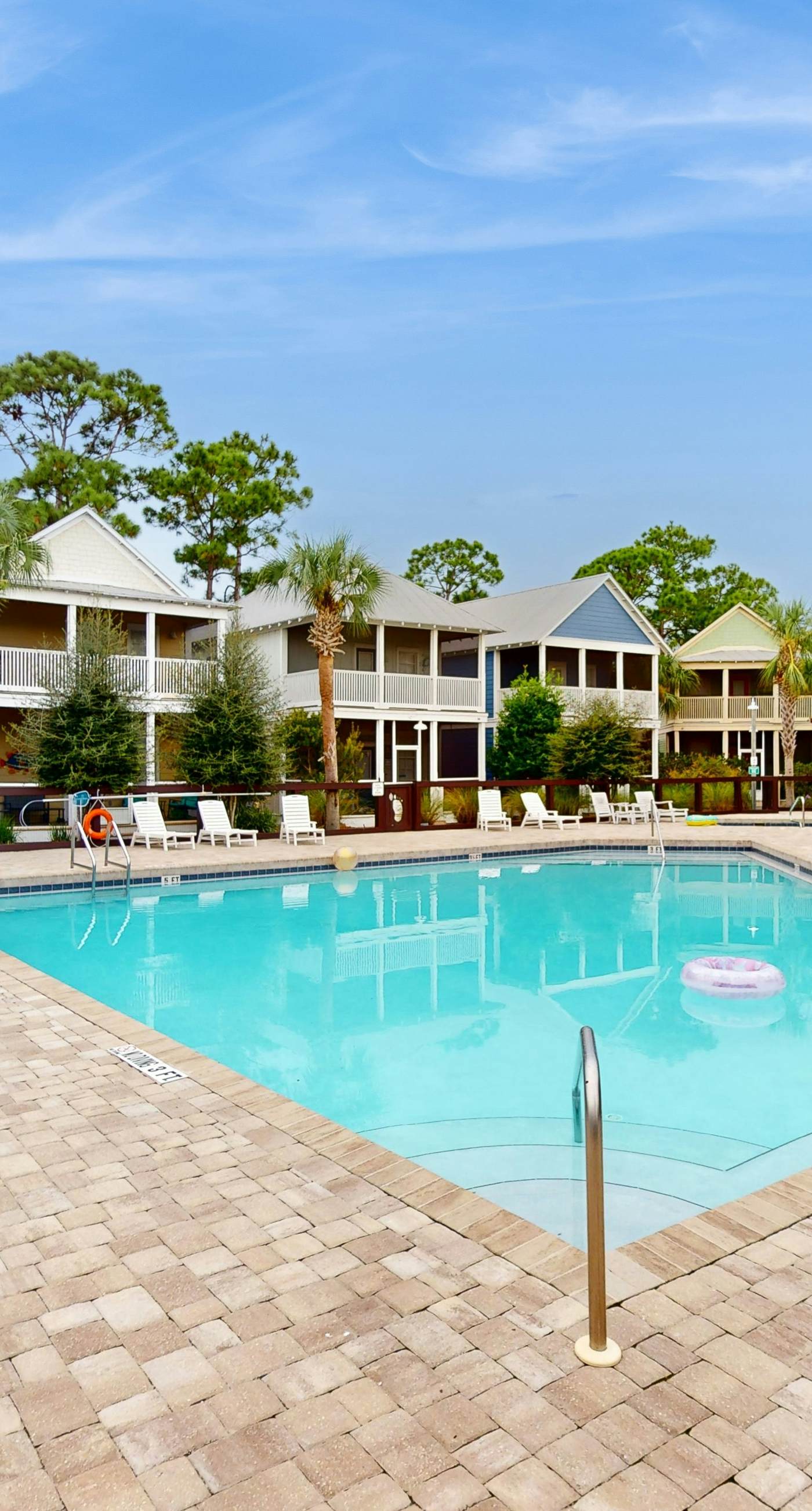 Family-Friendly Home with Shared Hot Tub - Beach Access 1 Mile Away