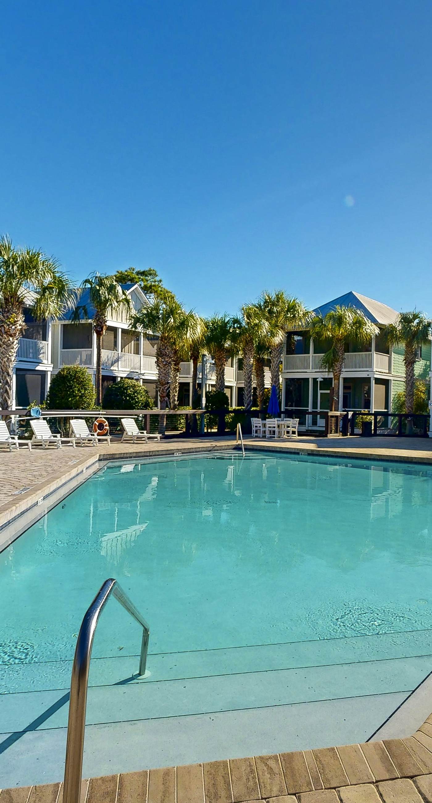 Family-Friendly Home with Shared Hot Tub - Beach Access 1 Mile Away