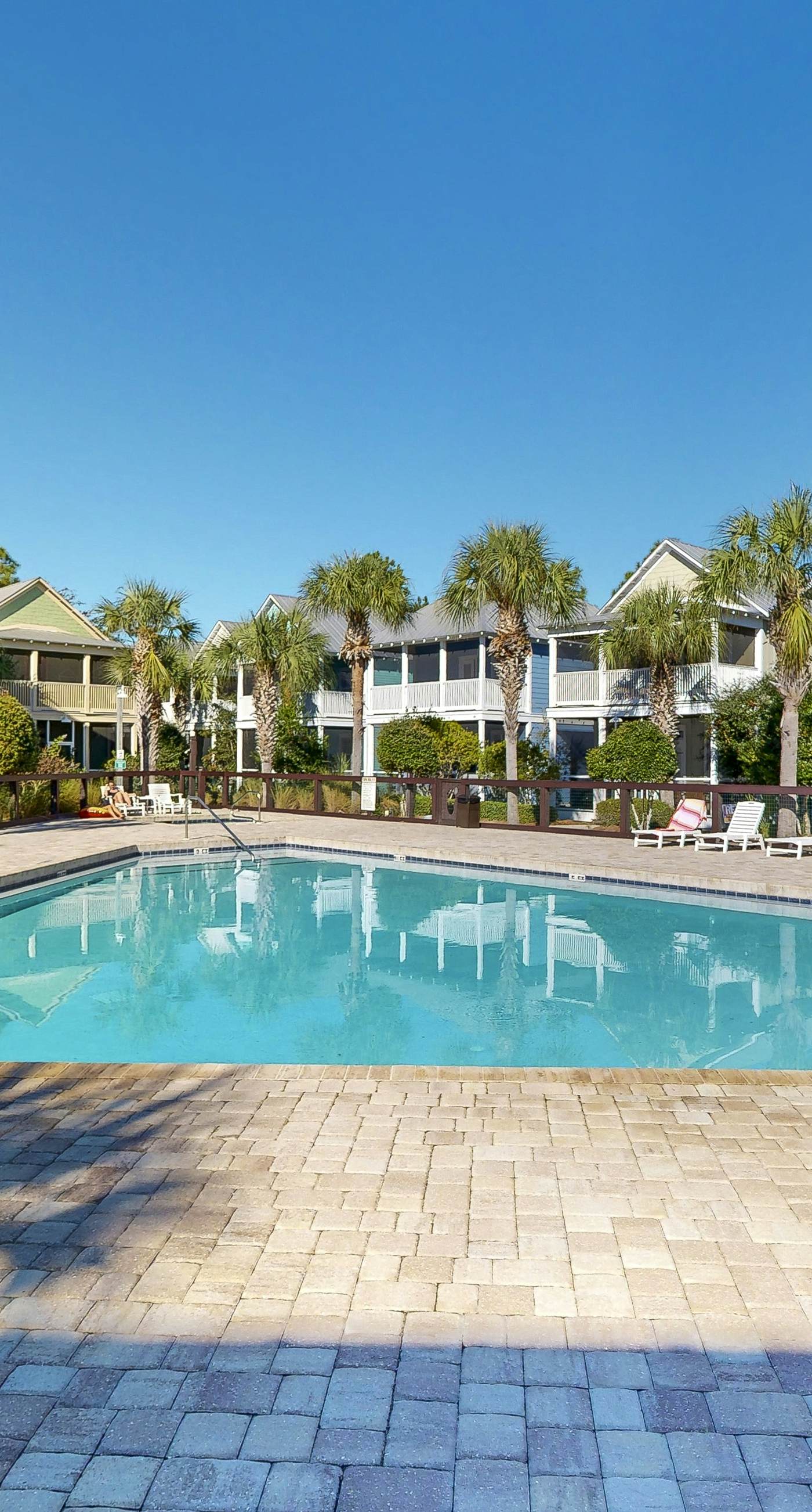 Family-Friendly Home with Shared Hot Tub - Beach Access 1 Mile Away