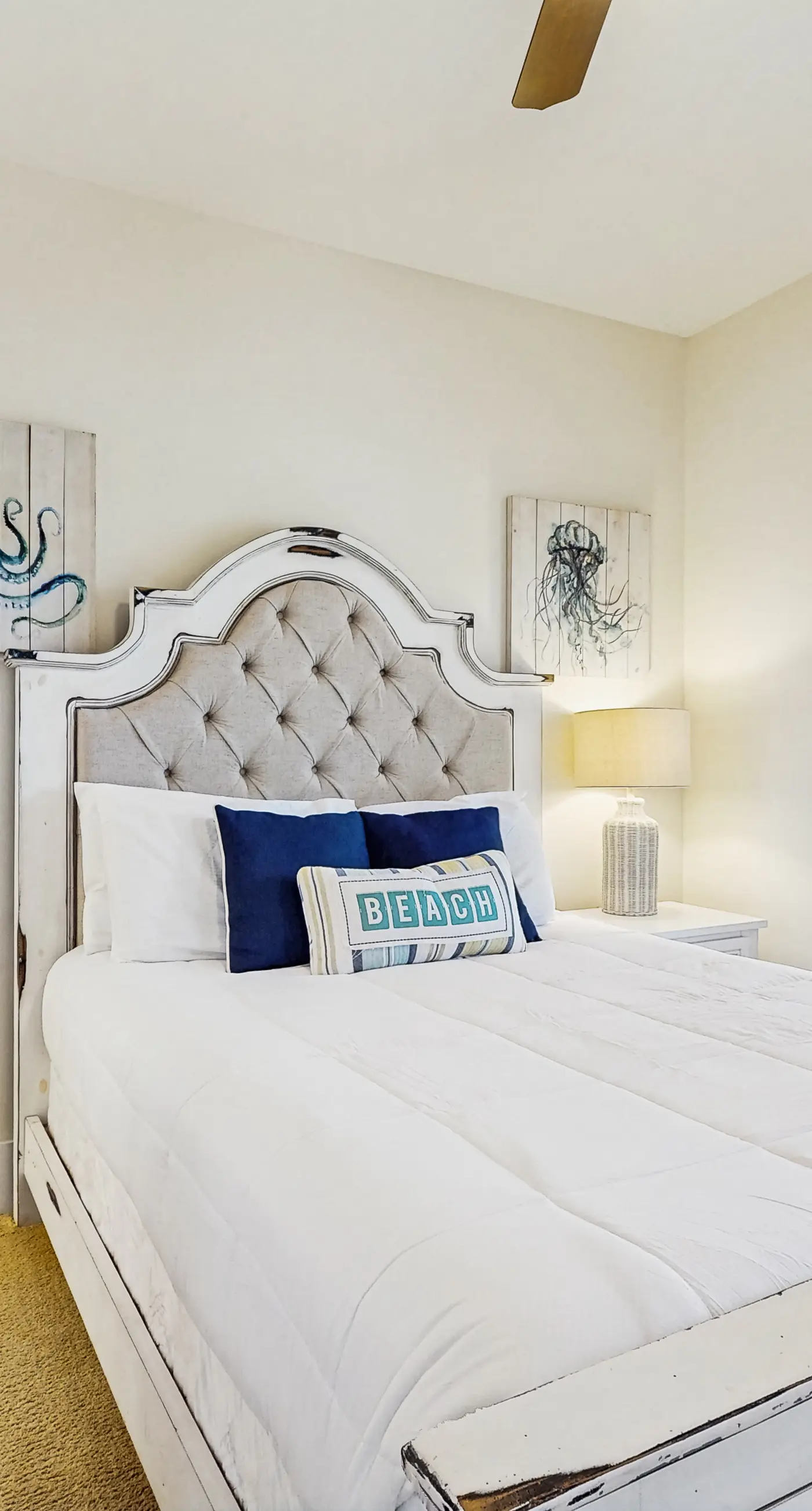 Beautiful home in a gated community with porches & shared pool,hot tub