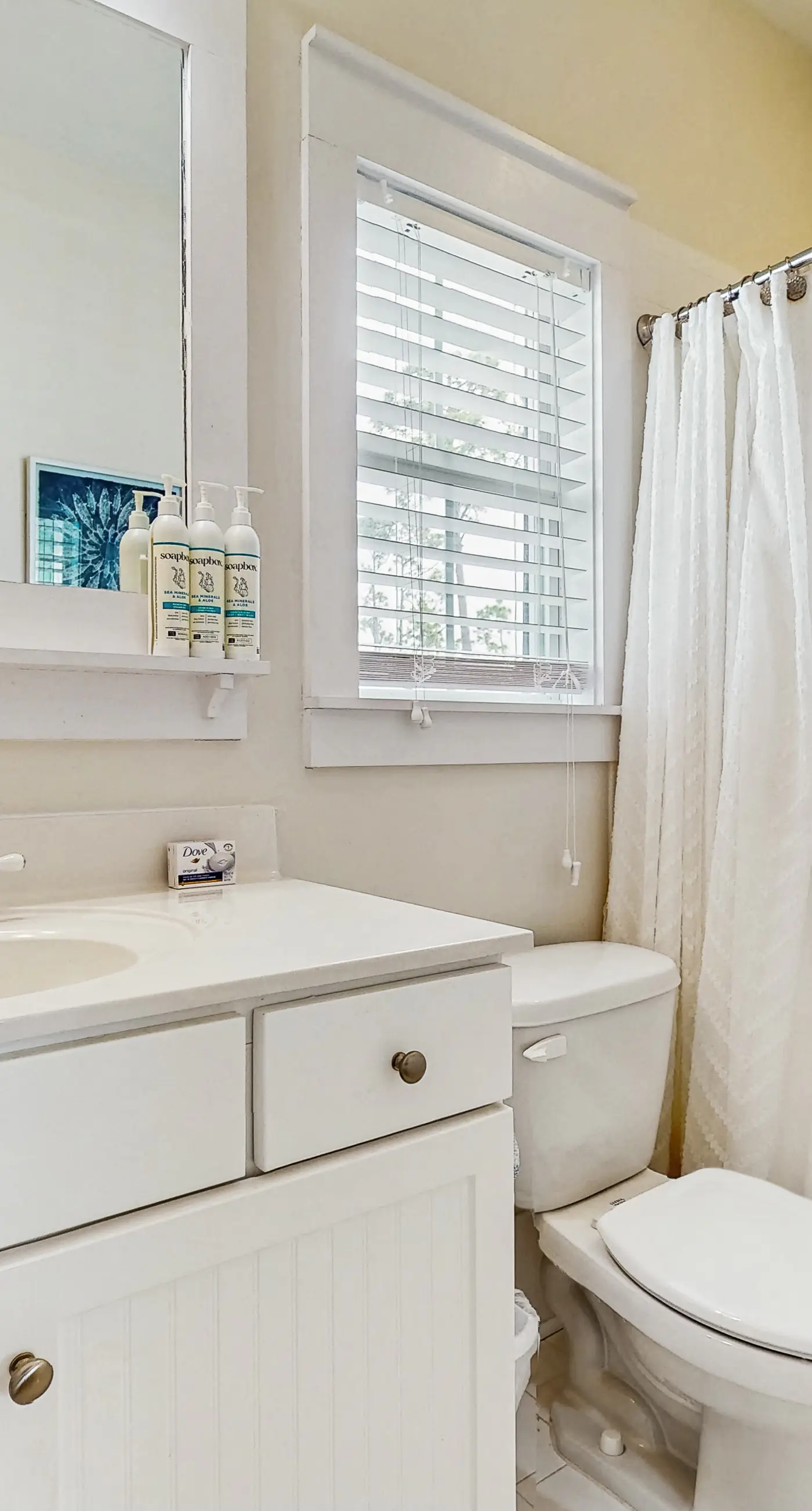 Beautiful home in a gated community with porches & shared pool,hot tub