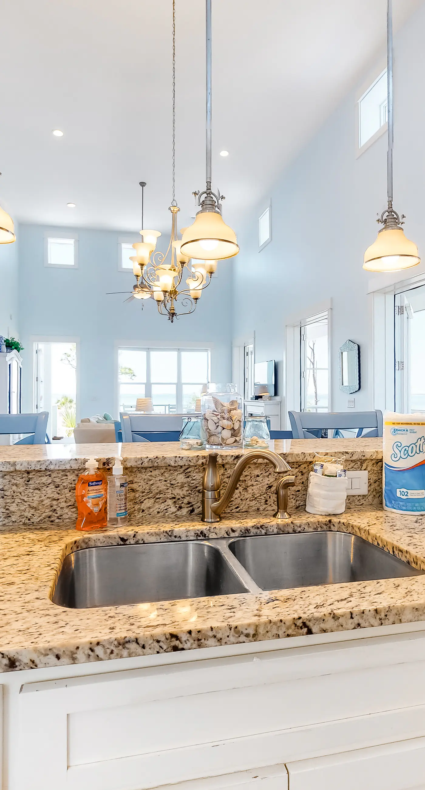 Gulf-front home with infinity pool, AC, kayaks, & paddleboard - close to beach