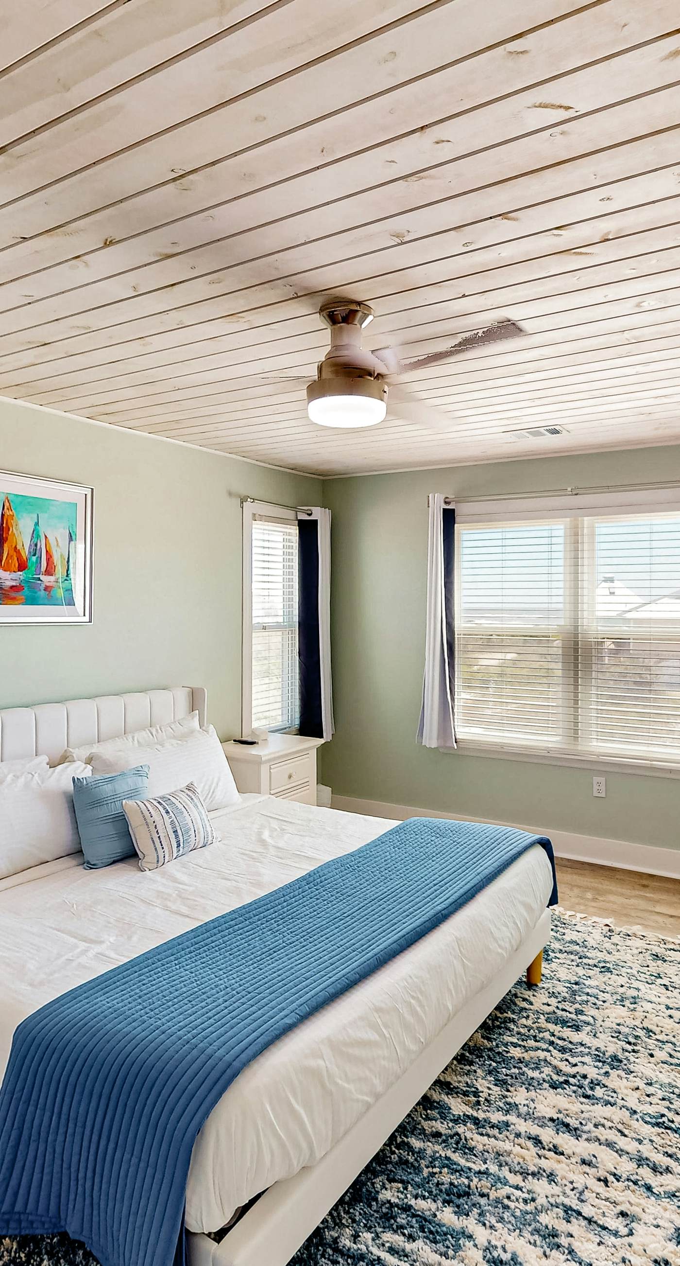 Cozy Gulf-View Beach House with Foosball, Patio, AC & washer&dryer - Pets Welcome