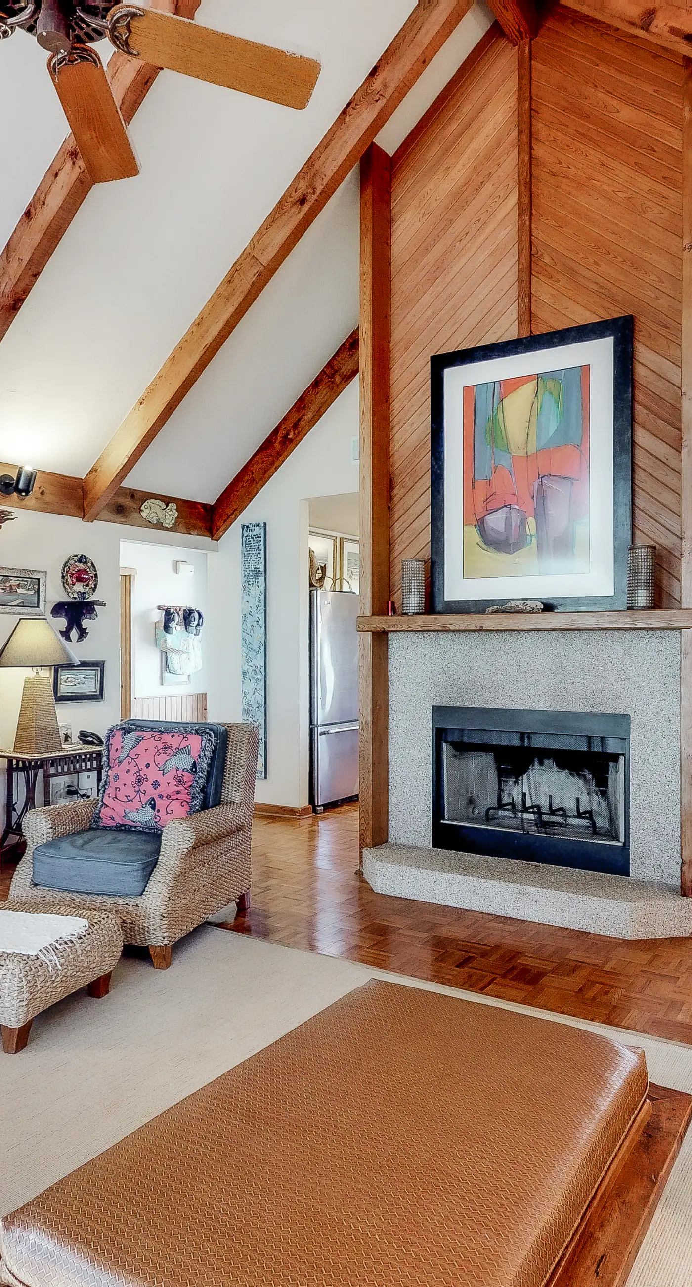 Snowbird-friendly beachfront home with a pool, tennis, washer/dryer, fireplace