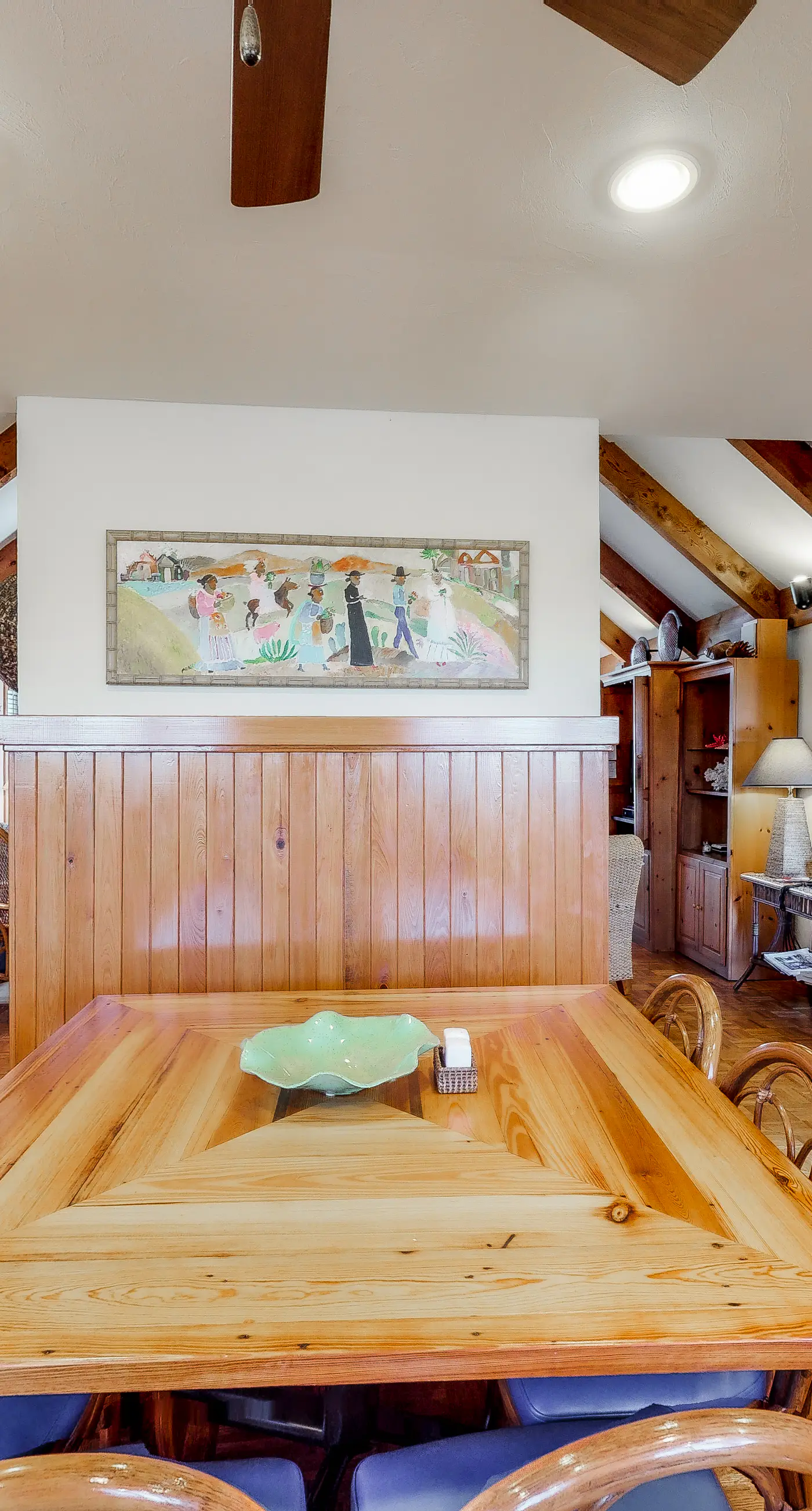 Snowbird-friendly beachfront home with a pool, tennis, washer/dryer, fireplace