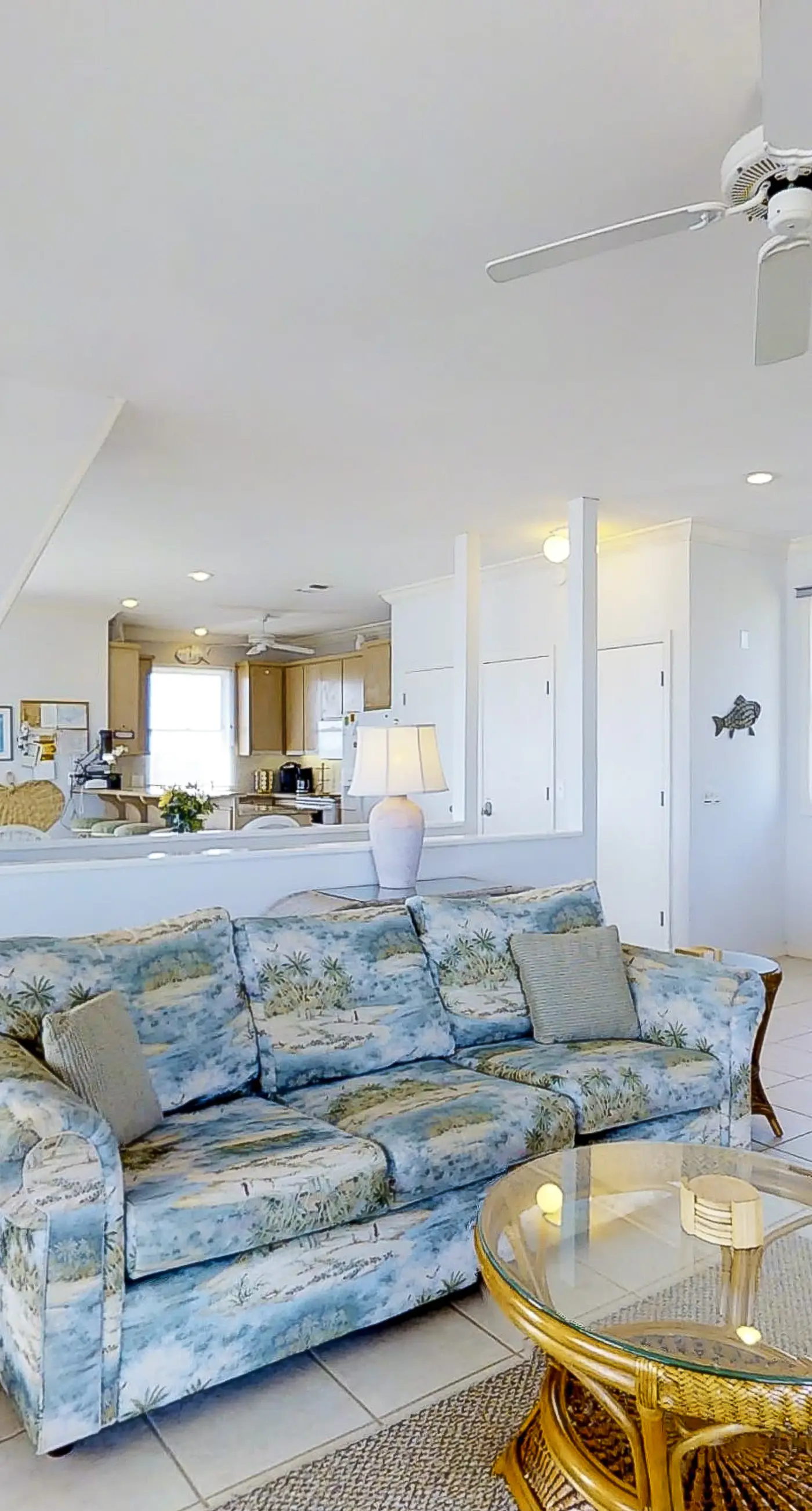 Dog-friendly beachfront gem - community pool, tennis, washer&dryer, central AC