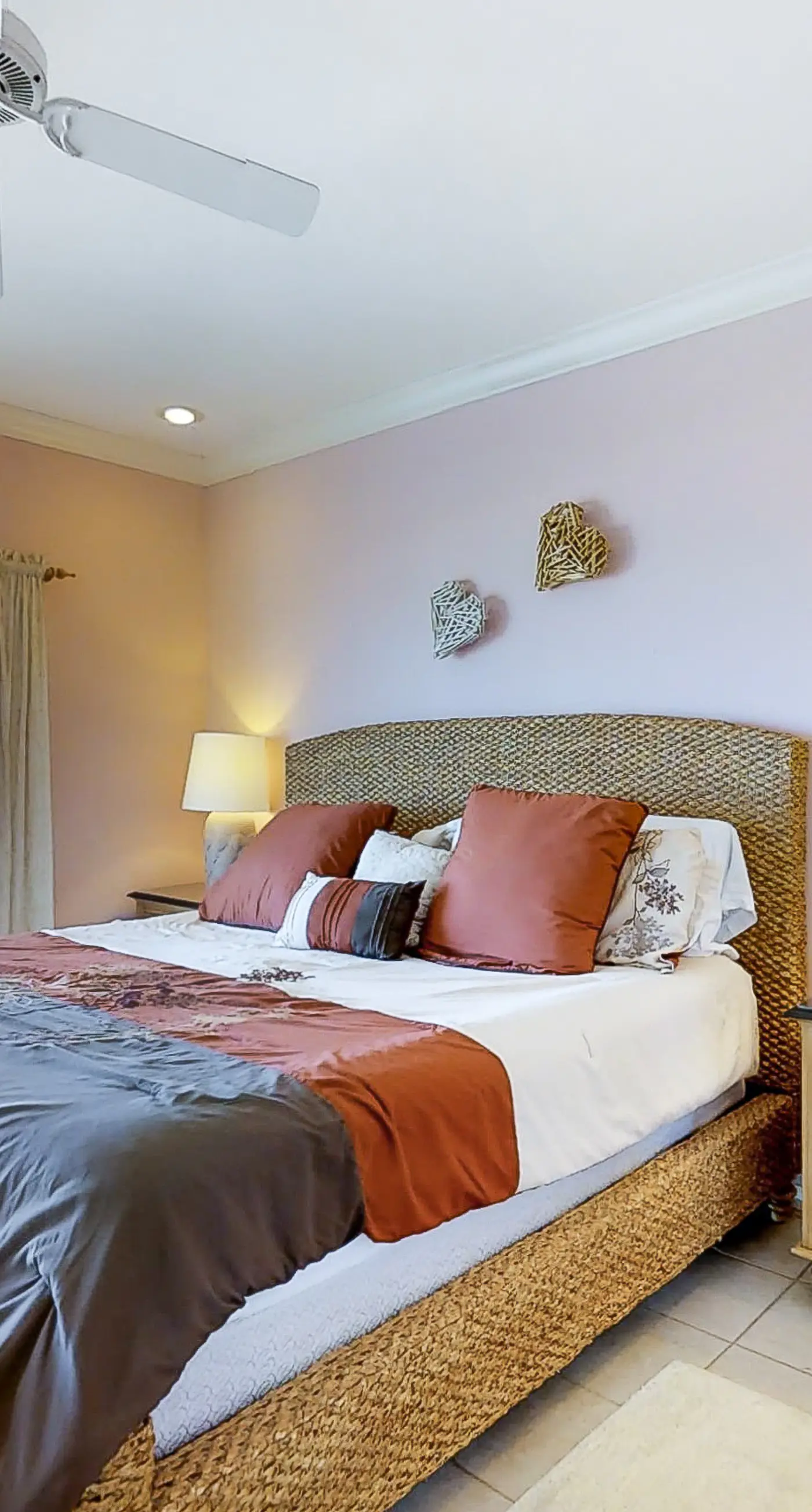 Dog-friendly beachfront gem - community pool, tennis, washer&dryer, central AC