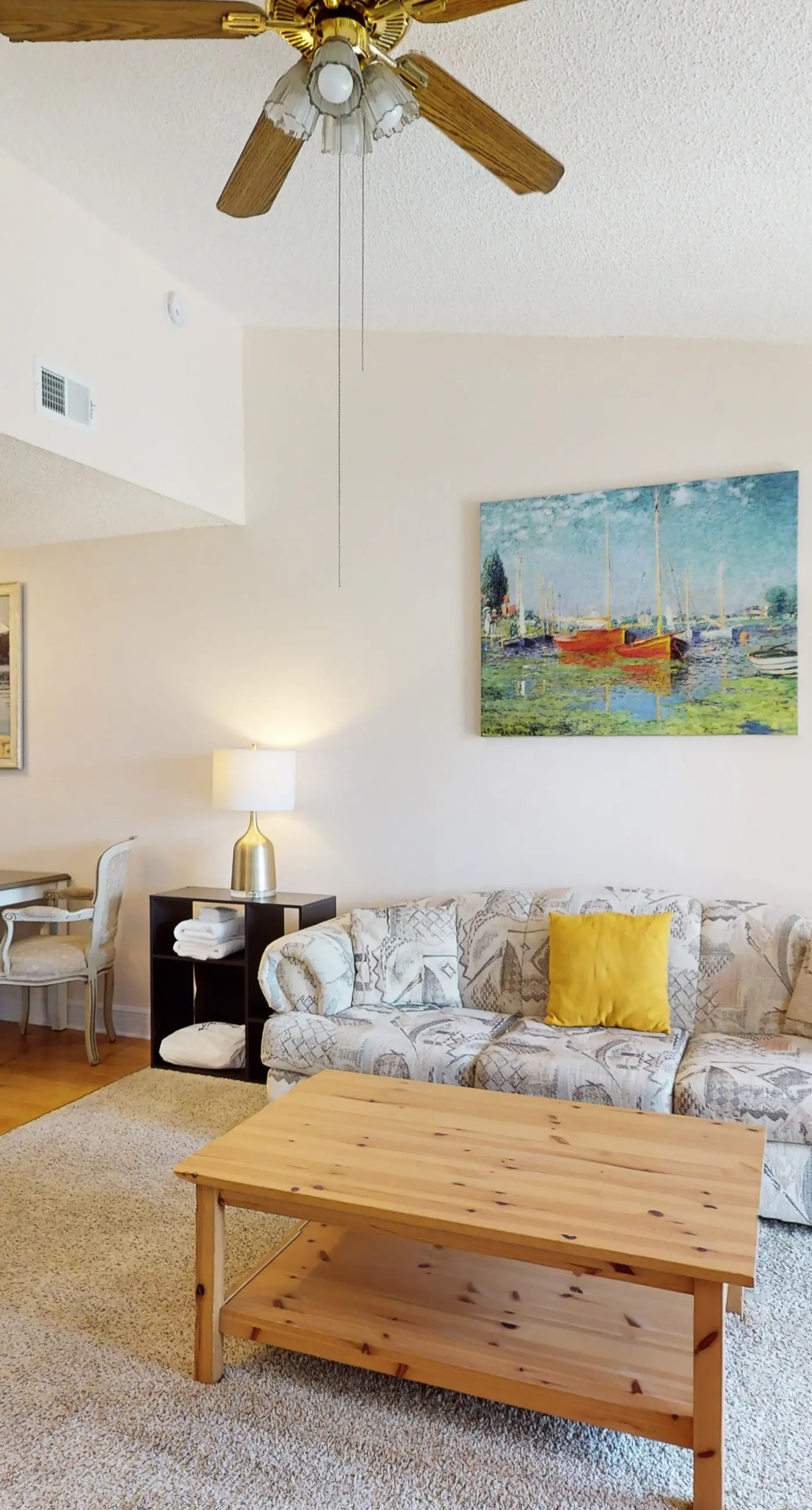 Comfortable townhome steps from beach with pool access, balcony, & W/D