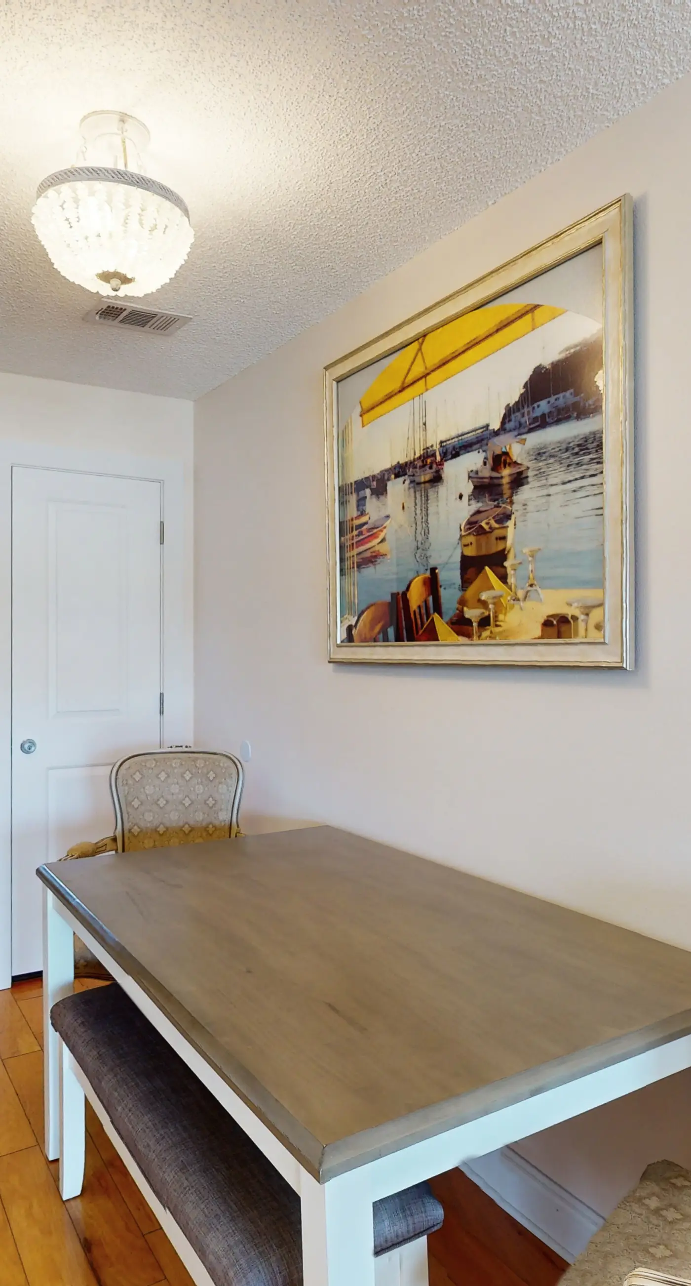 Comfortable townhome steps from beach with pool access, balcony, & W/D